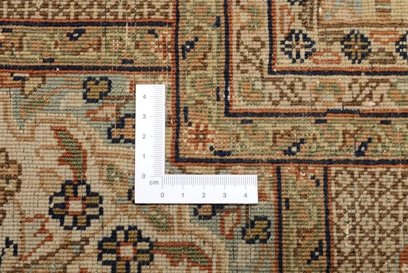 Hand-Knotted Qom Indian Rug, 253 × 305 cm, Wool - Image 3