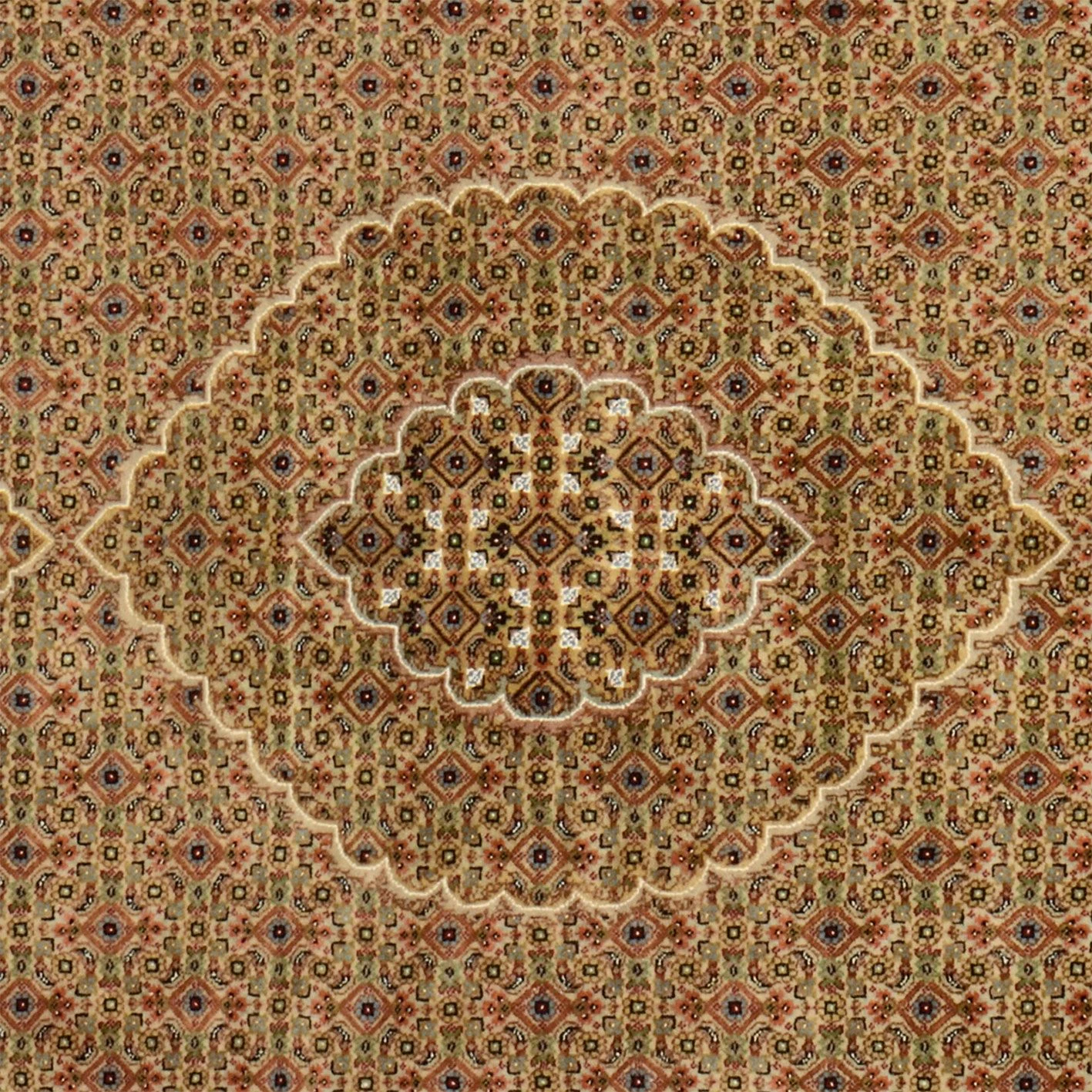 Tabriz Indian Rug 173 × 248 cm in Wool, hand-knotted - Image 4