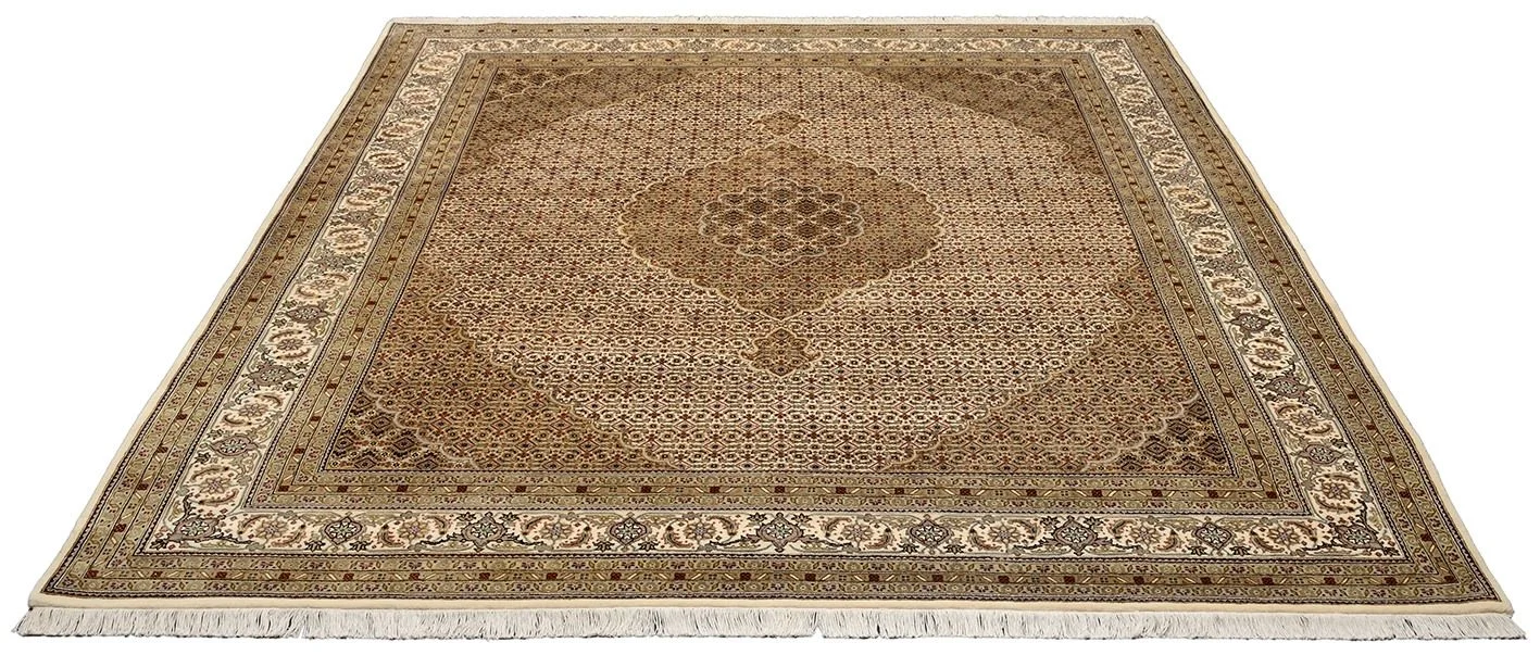 Alternative view of Wool Tabriz Indian Rug 256 × 306 cm, hand-knotted