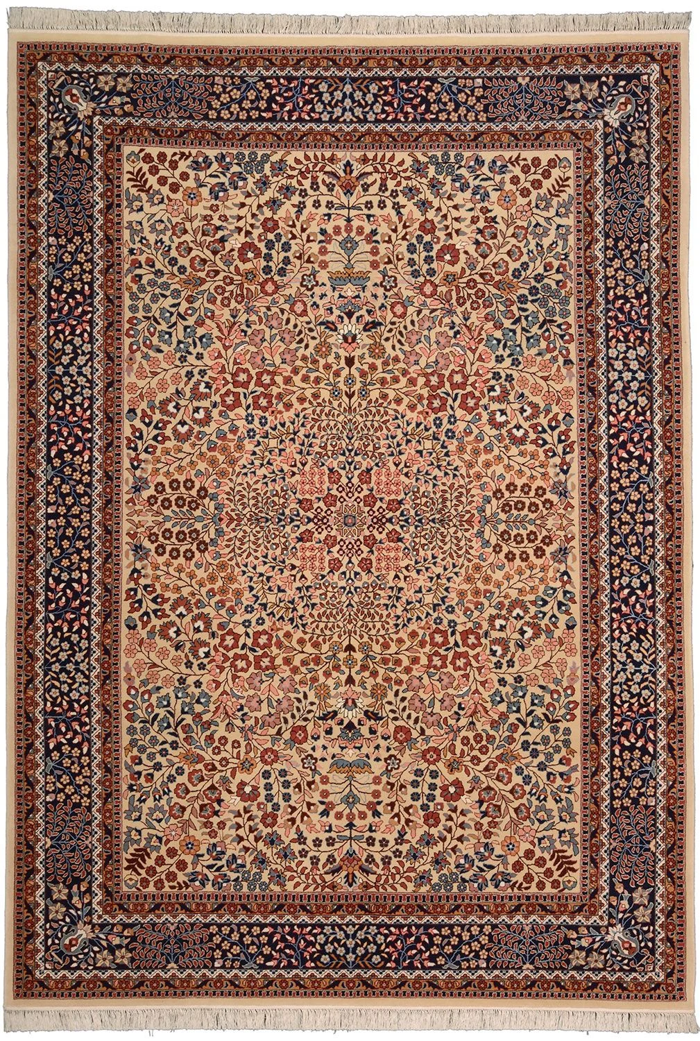 Wool Isfahan Chinese Rug 218 × 325 cm, hand-knotted