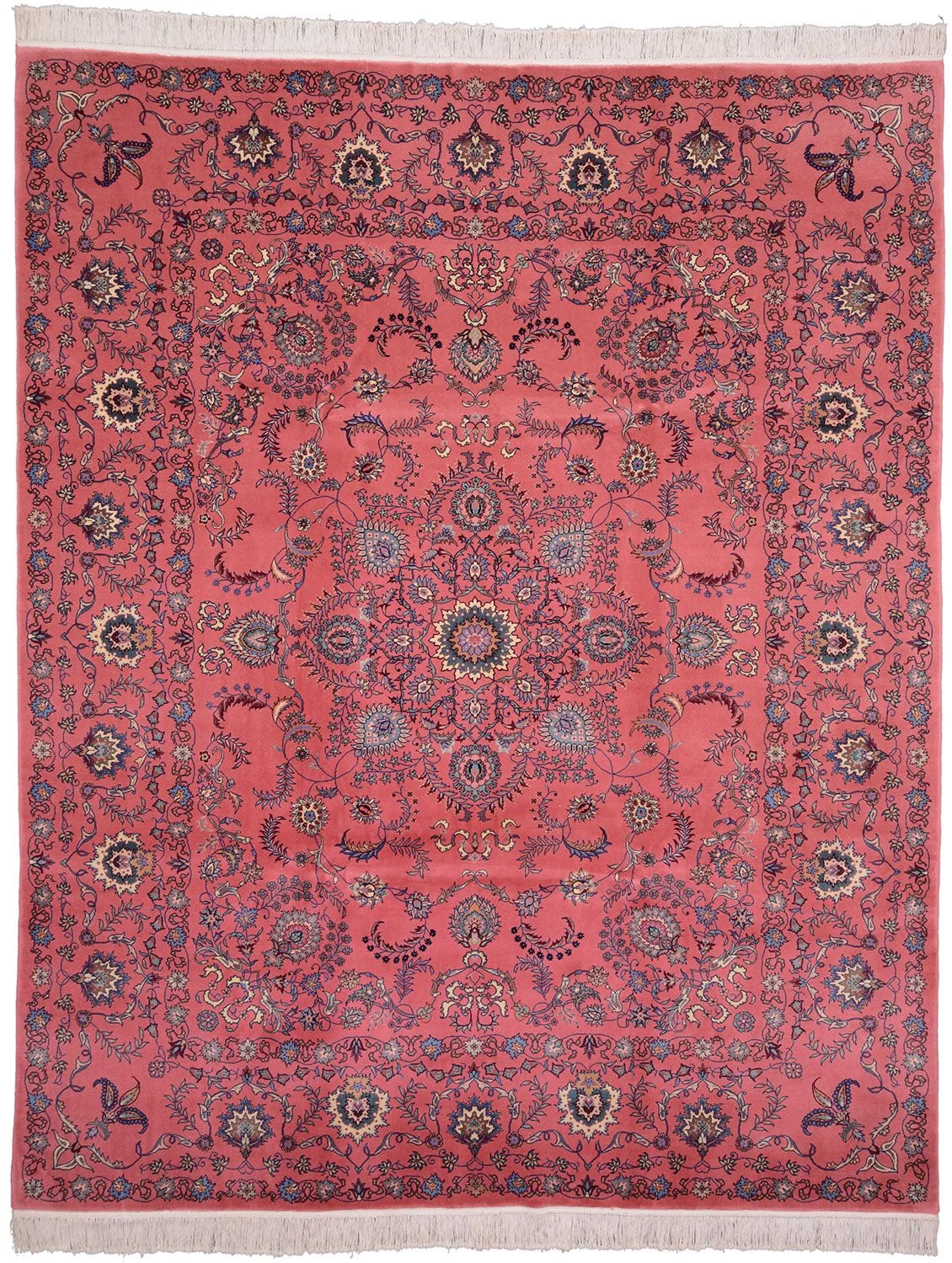 Wool Isfahan Chinese Rug 246 × 303 cm, hand-knotted