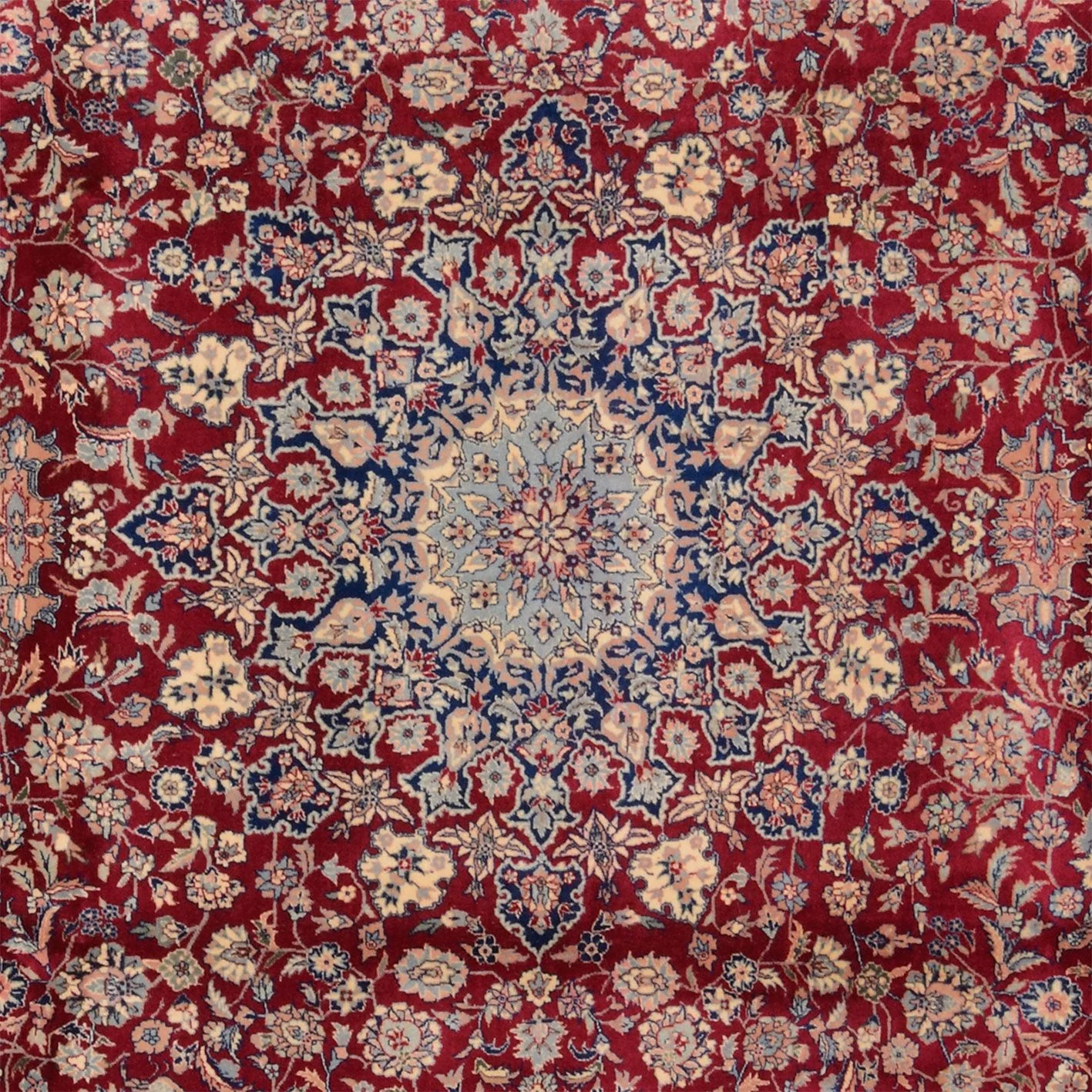 Isfahan Chinese Rug 250 × 307 cm in Wool, hand-knotted - Image 4