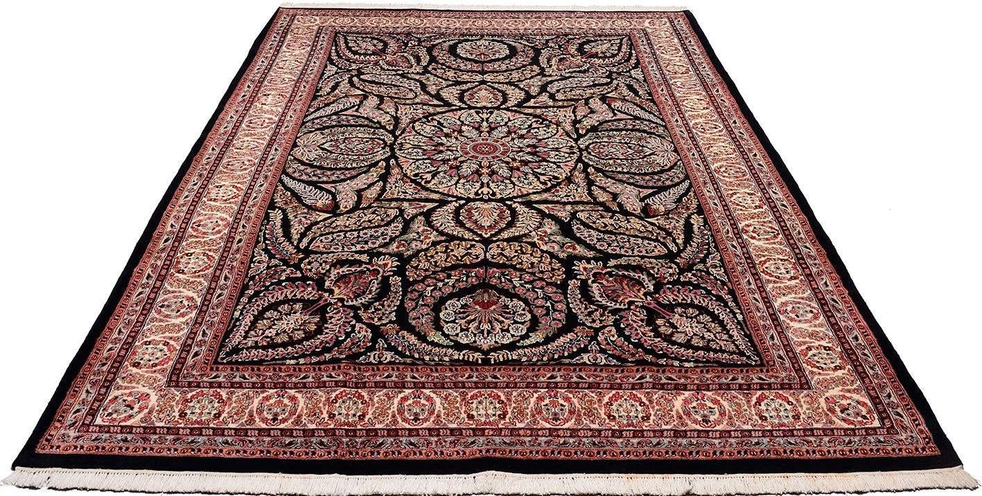 Alternative view of Isfahan Indian Rug 254 × 352 cm in Wool, hand-knotted