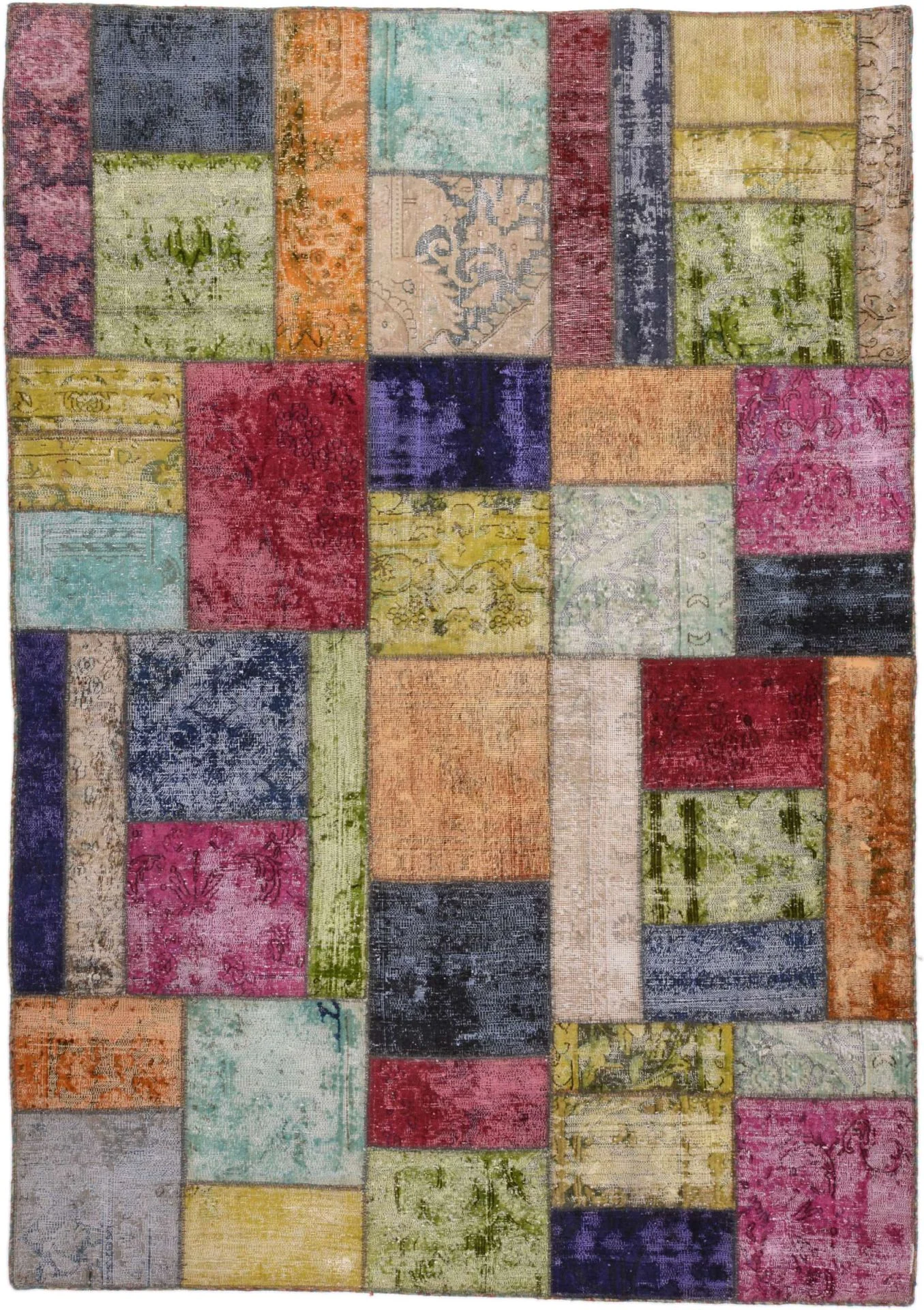 Wool Pakistani Rug 171 × 245 cm, hand-knotted