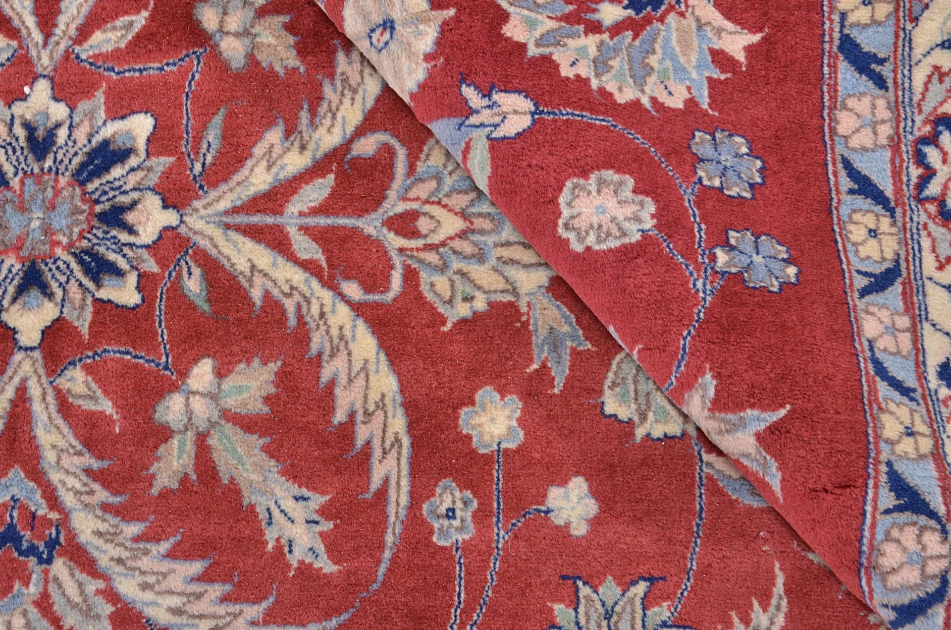 Isfahan Chinese Rug 255 × 305 cm in Wool, hand-knotted - Image 5
