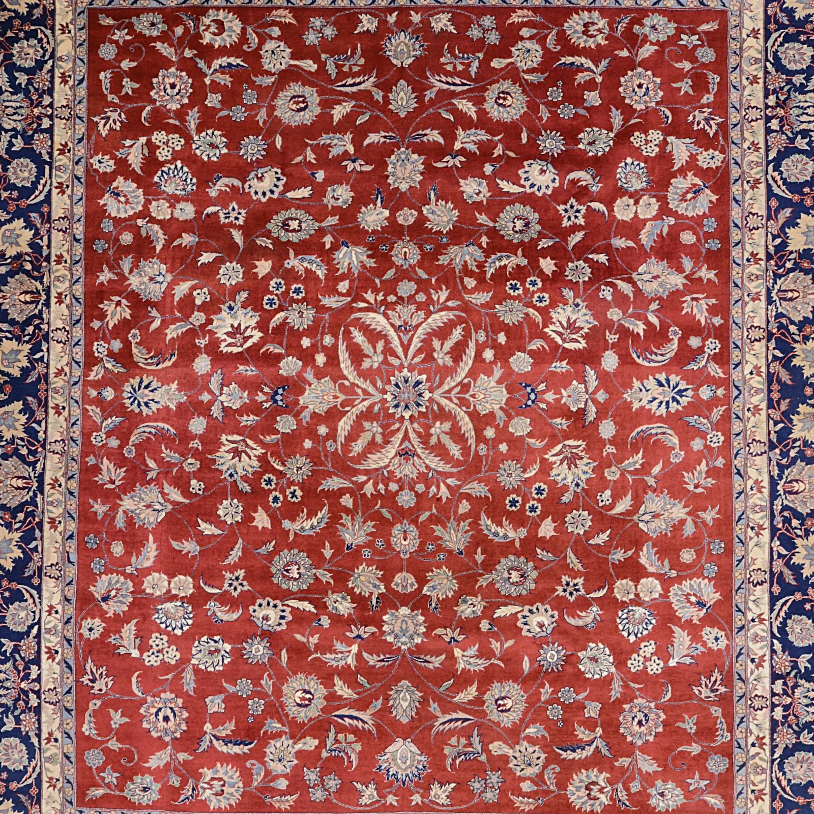 Isfahan Chinese Rug 255 × 305 cm in Wool, hand-knotted - Image 6
