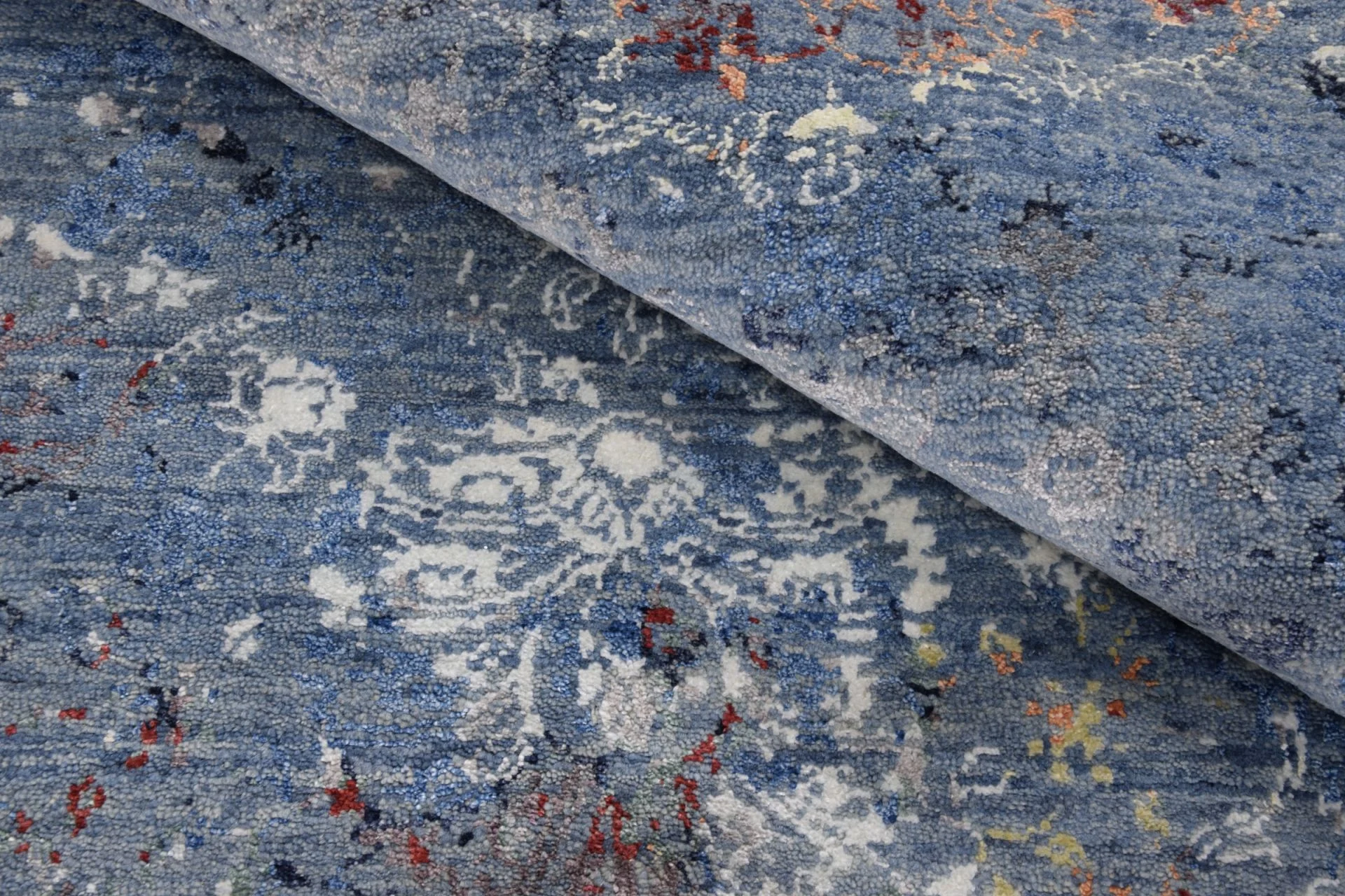 Indian Rug 184 × 275 cm in Silk, hand-knotted - Image 4