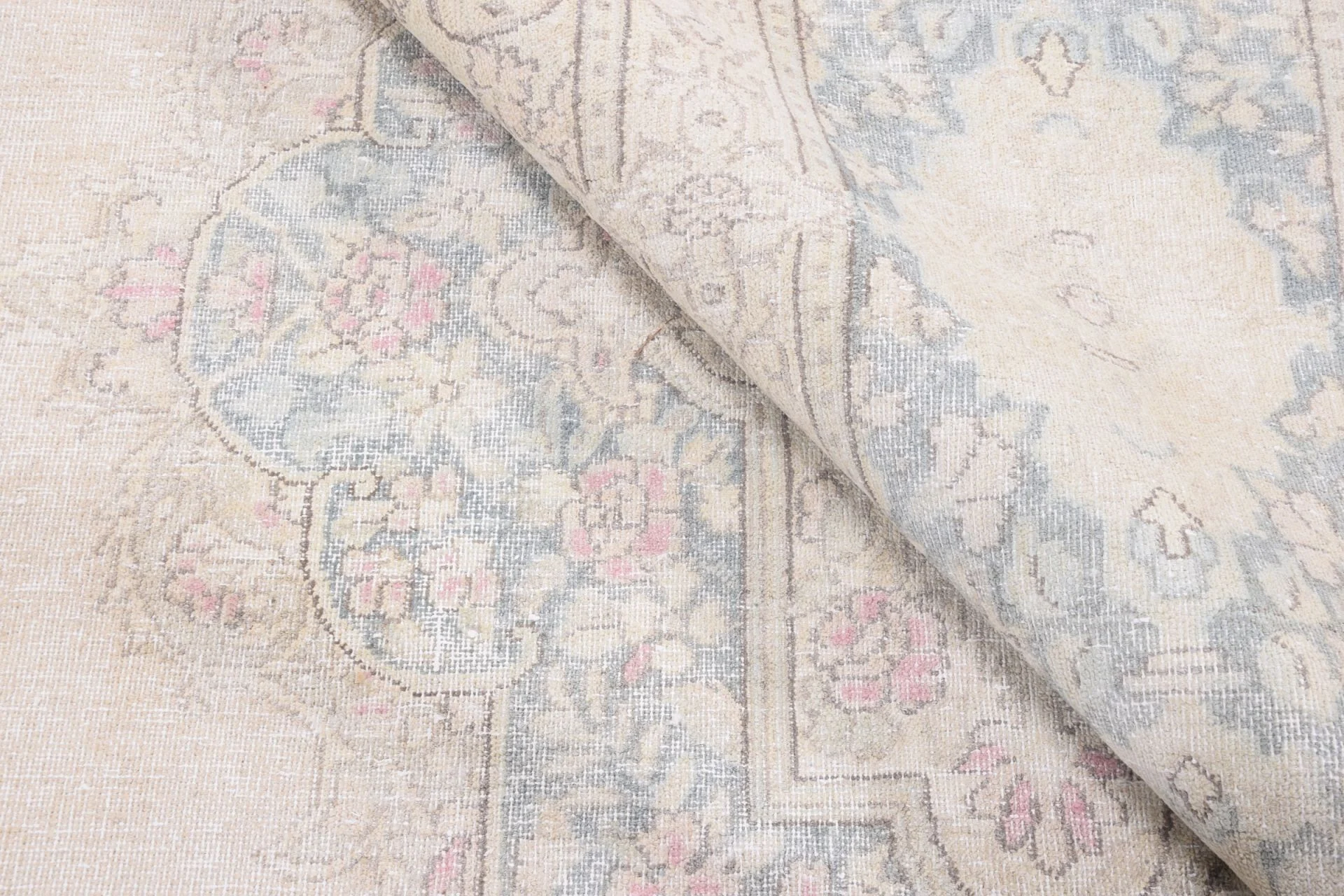 Pakistani Rug 374 × 285 cm in Wool, hand-knotted - Image 6