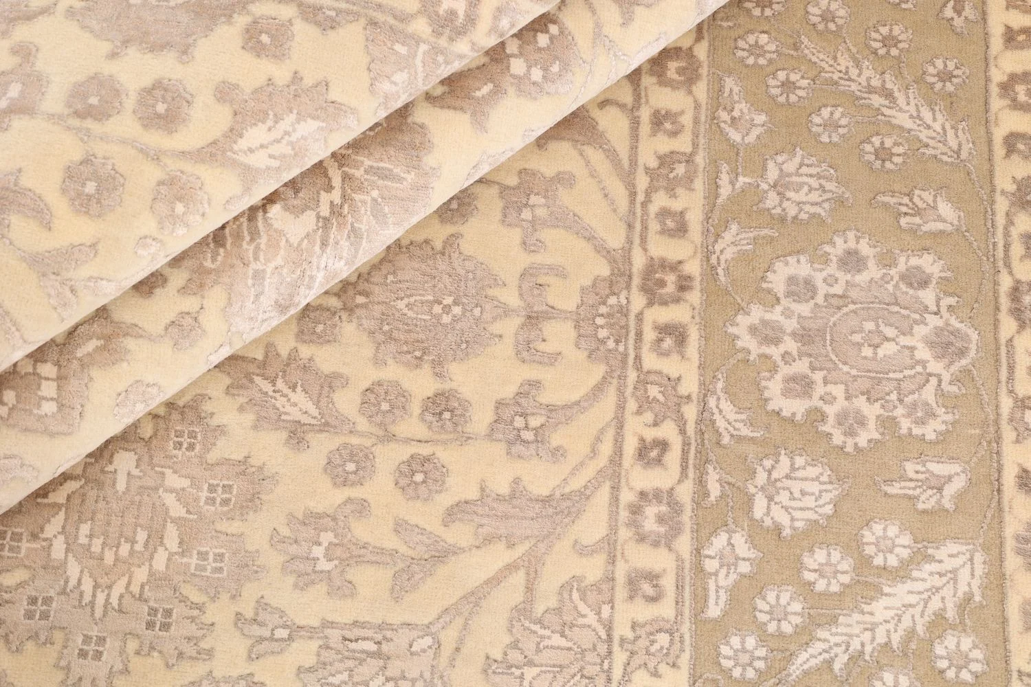 Hand-Knotted Indian Rug, 169 × 243 cm, Wool - Image 8