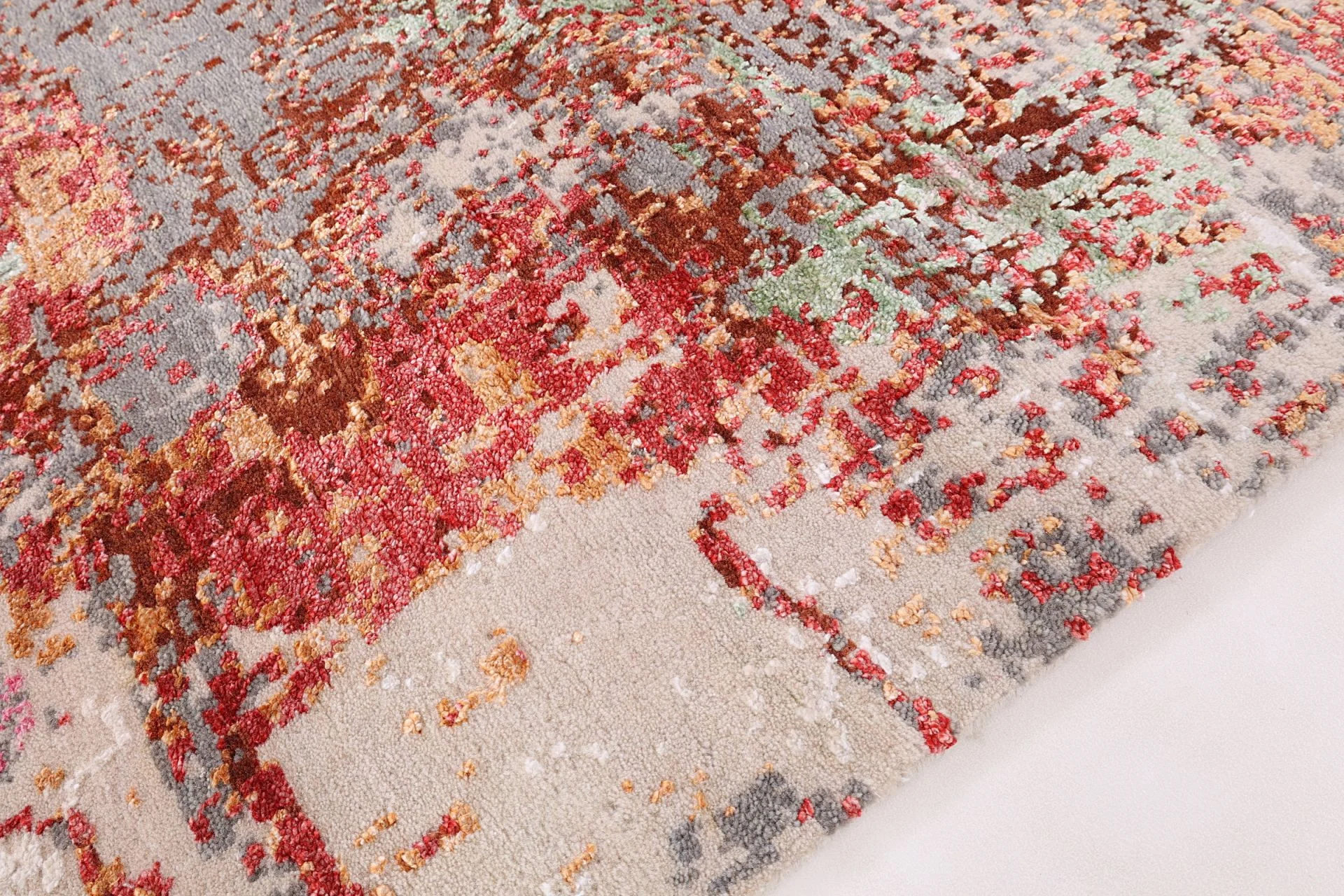 Indian Rug 178 × 244 cm in Wool & Silk, hand-knotted - Image 5