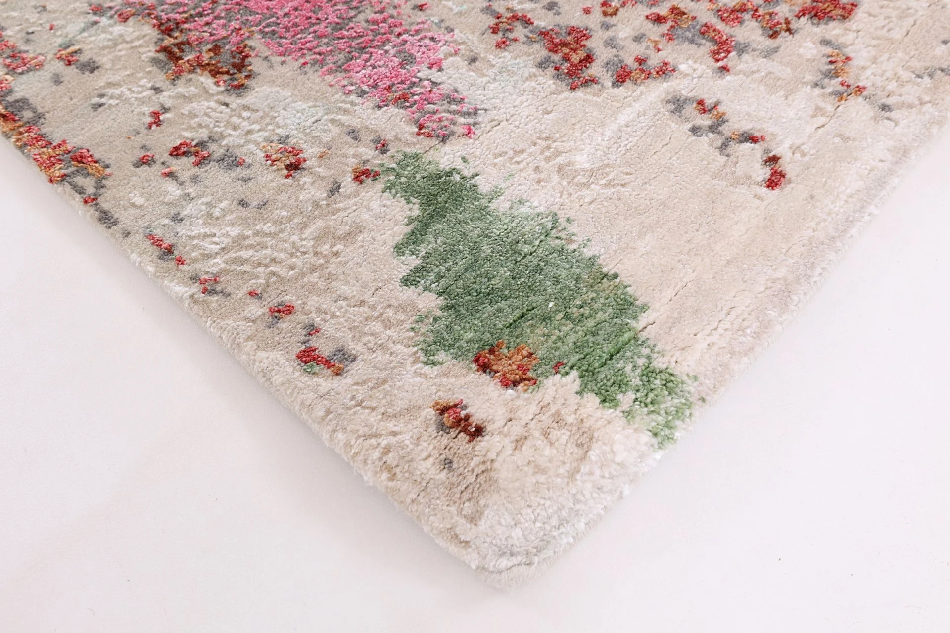 Indian Rug 178 × 244 cm in Wool & Silk, hand-knotted - Image 6