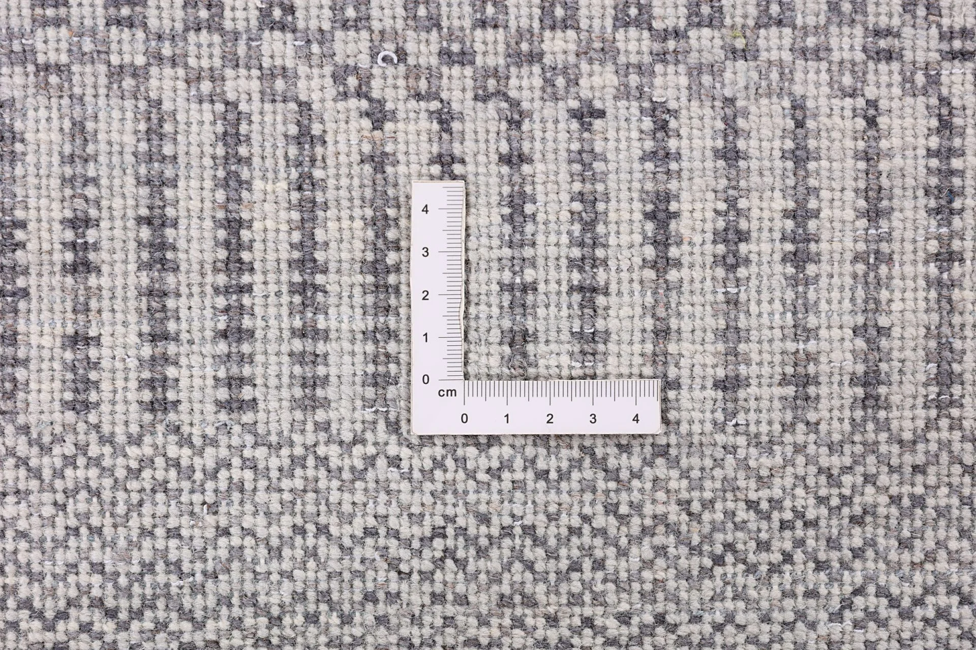 Wool & Silk Indian Rug 274 × 372 cm, hand-knotted - Image 9