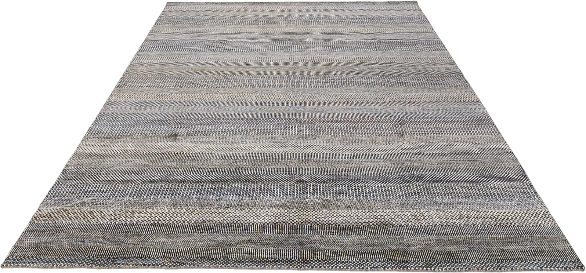Indian Rug 247 × 303 cm in Wool & Silk, hand-knotted - Image 3