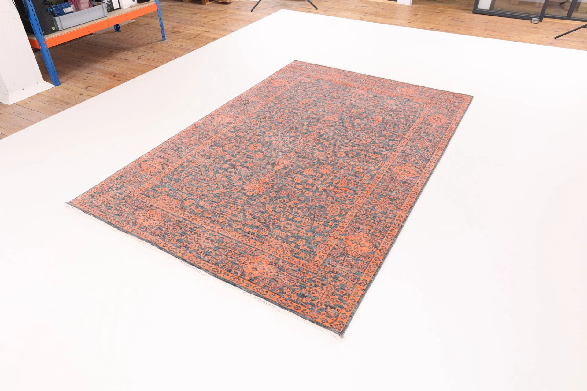 Wool & Silk Indian Rug 185 × 280 cm, hand-knotted - Image 4