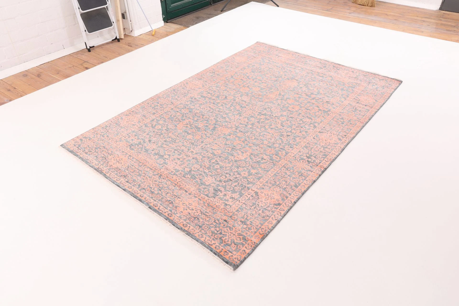 Wool & Silk Indian Rug 185 × 280 cm, hand-knotted - Image 5