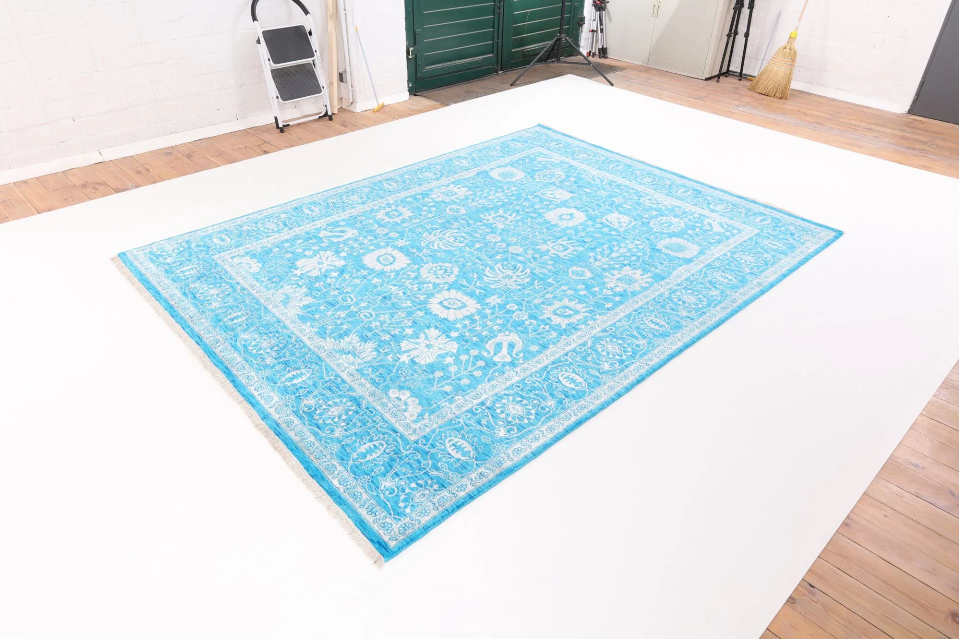 Wool & Silk Indian Rug 320 × 240 cm, hand-knotted - Image 5