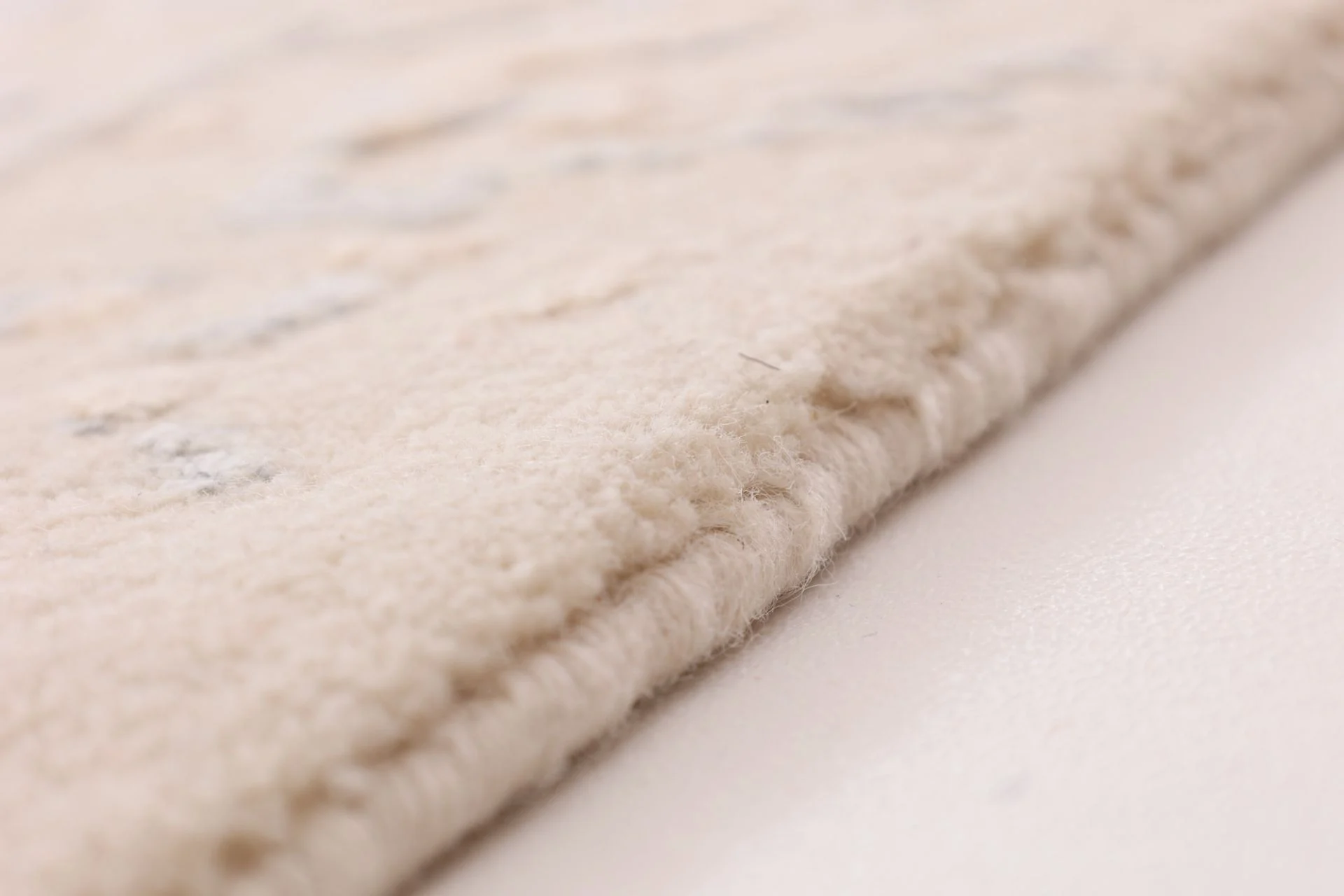 Indian Rug 304 × 257 cm in Wool & Silk, hand-knotted - Image 6