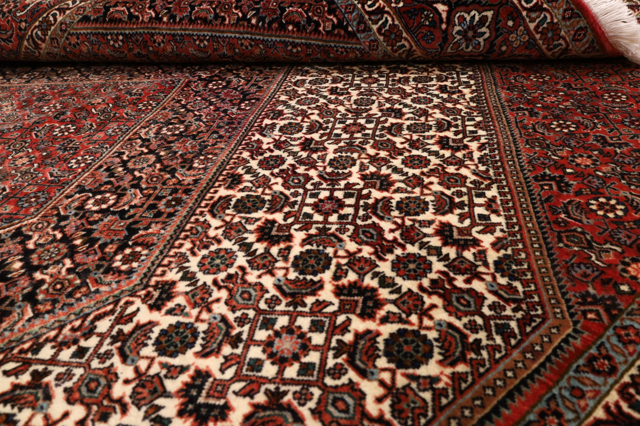 Wool Bijar Persian Rug 237 × 169 cm, hand-knotted - Image 3