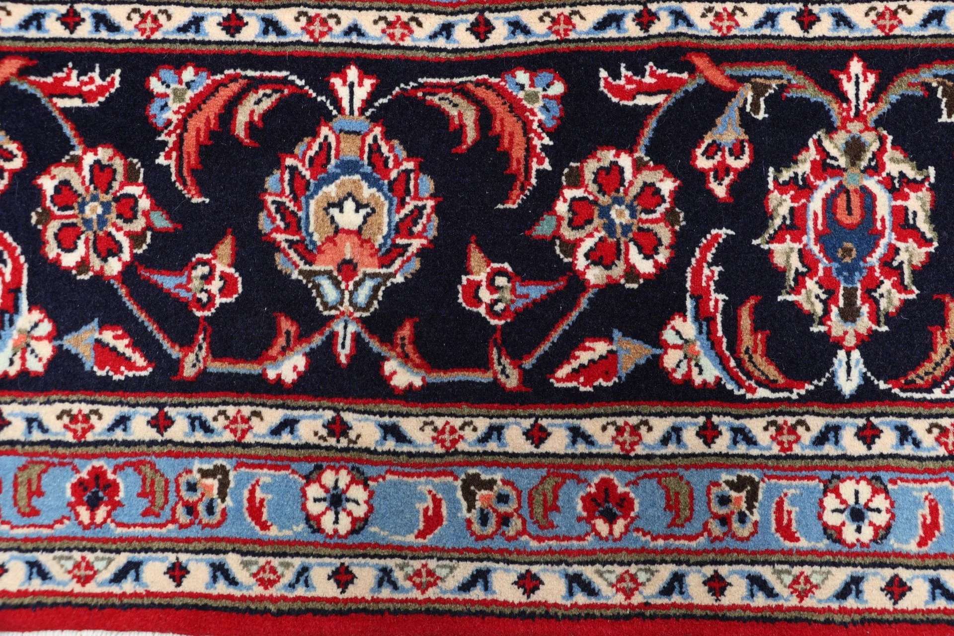 Hand-Knotted Kashan Persian Rug, 192 × 307 cm, Wool - Image 8