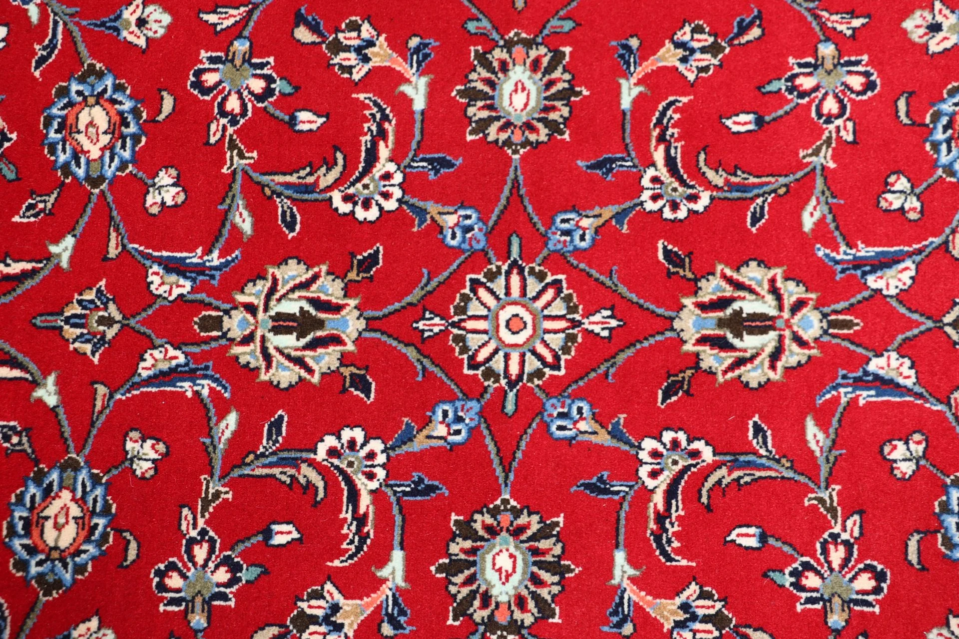 Hand-Knotted Kashan Persian Rug, 192 × 307 cm, Wool - Image 9