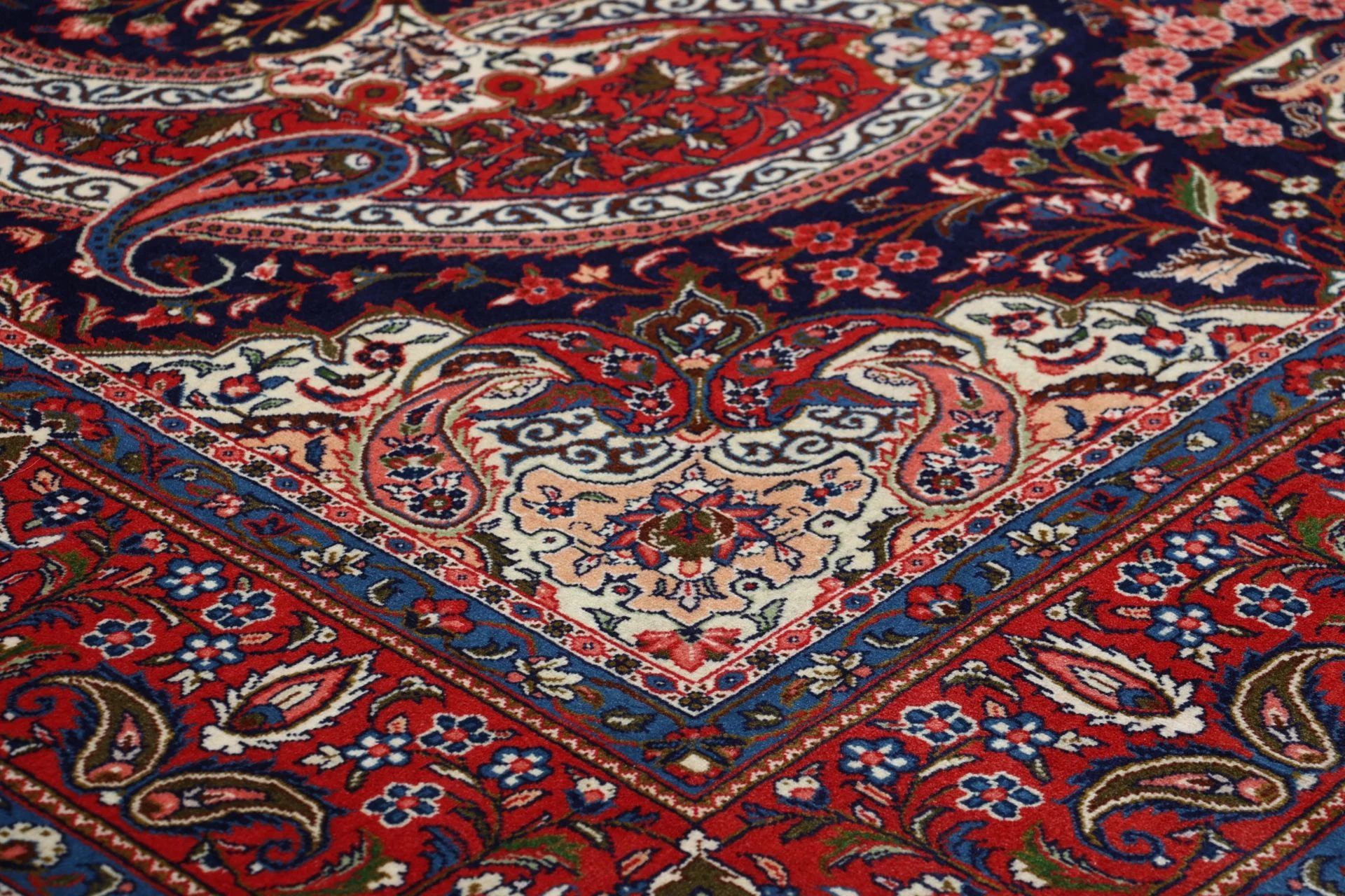 Hand-Knotted Sarouk Persian Rug, 218 × 310 cm, Wool - Image 5