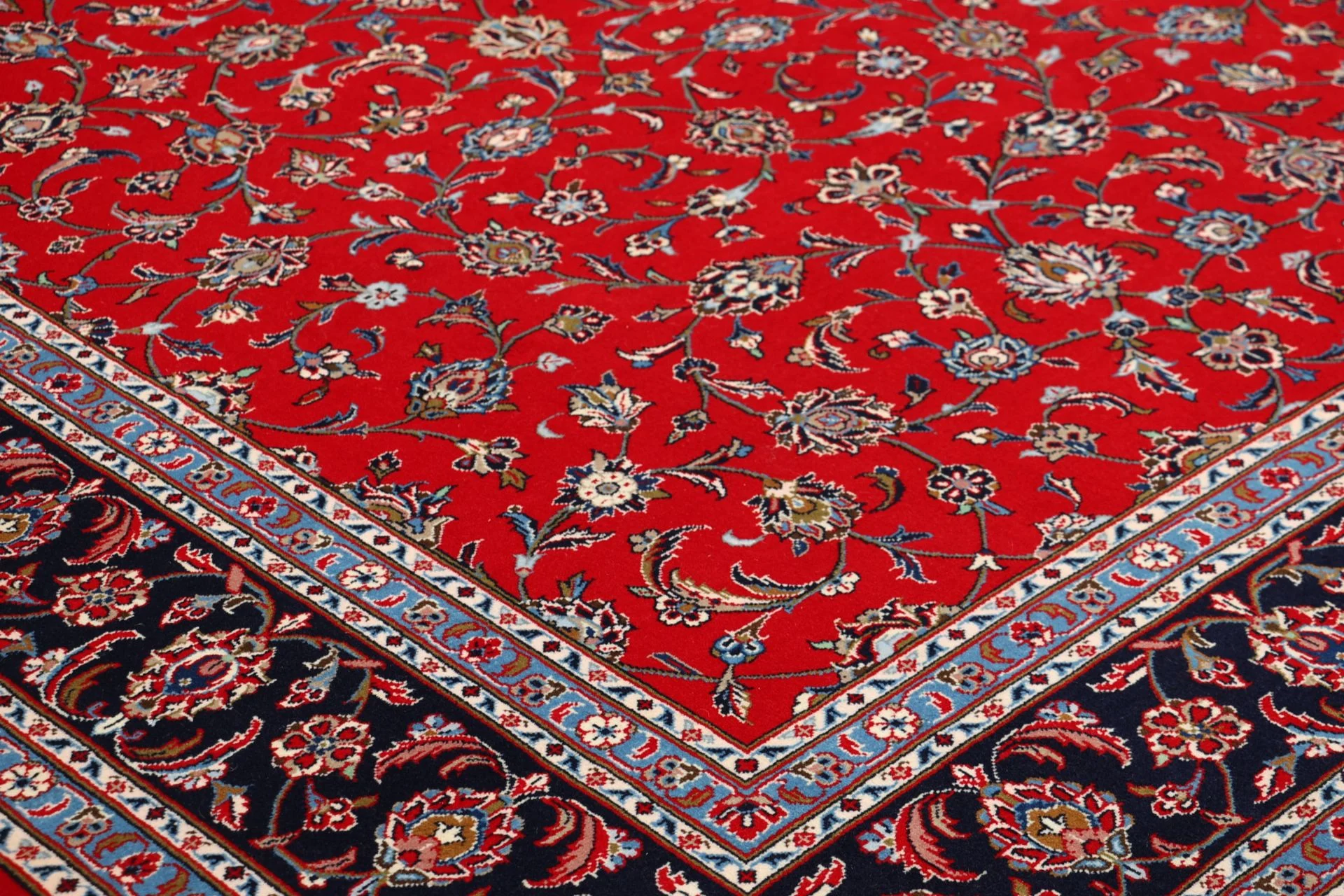 Wool Kashan Persian Rug 203 × 297 cm, hand-knotted - Image 5