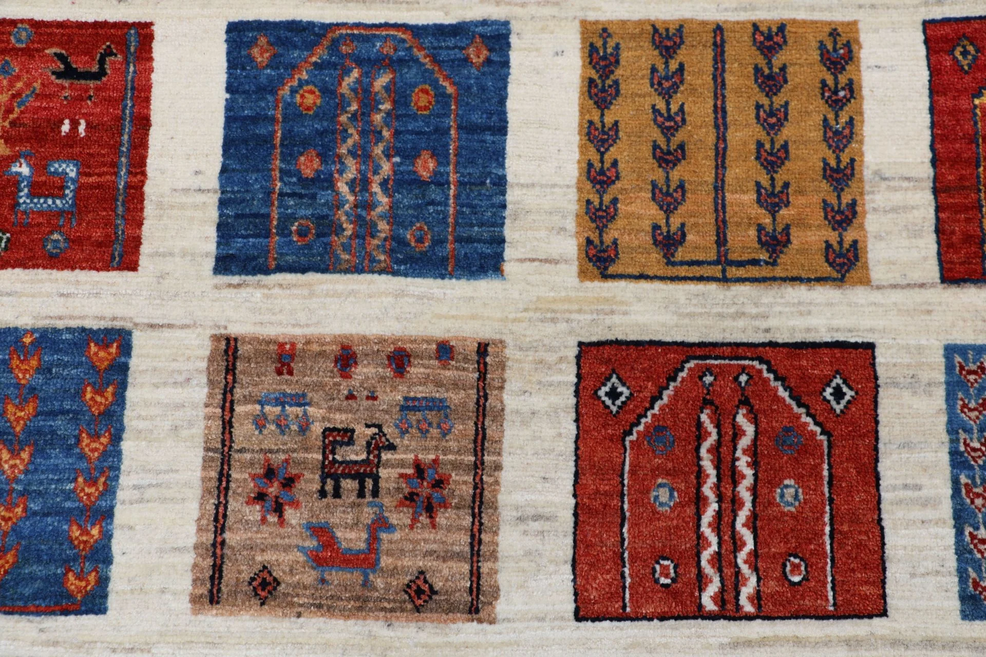 Hand-Knotted Loribaft Persian Rug, 200 × 290 cm, Wool - Image 10