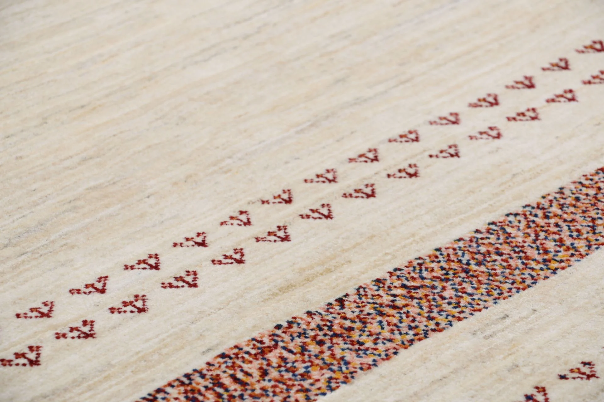 Hand-Knotted Loribaft Persian Rug, 205 × 300 cm, Wool - Image 5