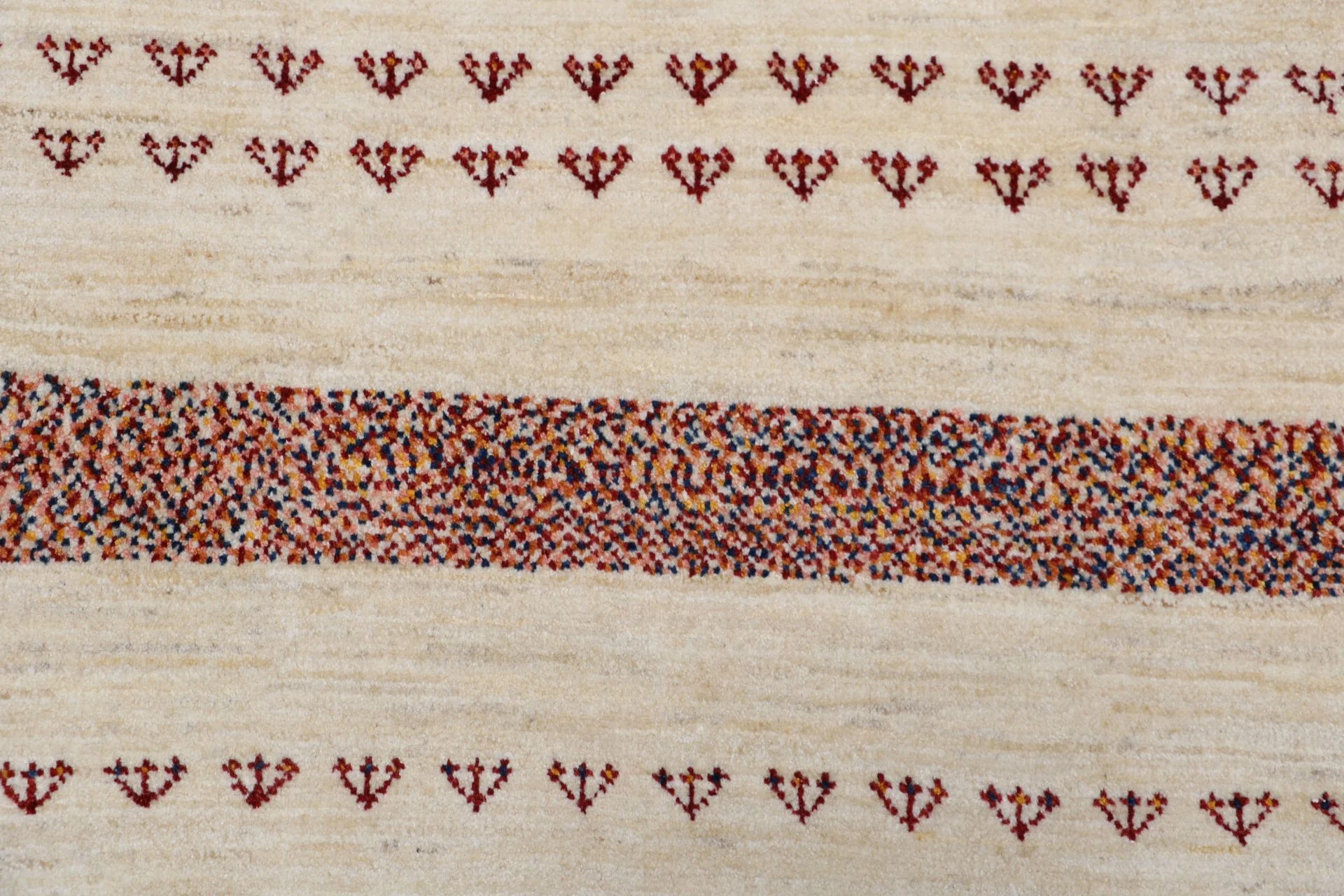 Hand-Knotted Loribaft Persian Rug, 205 × 300 cm, Wool - Image 10