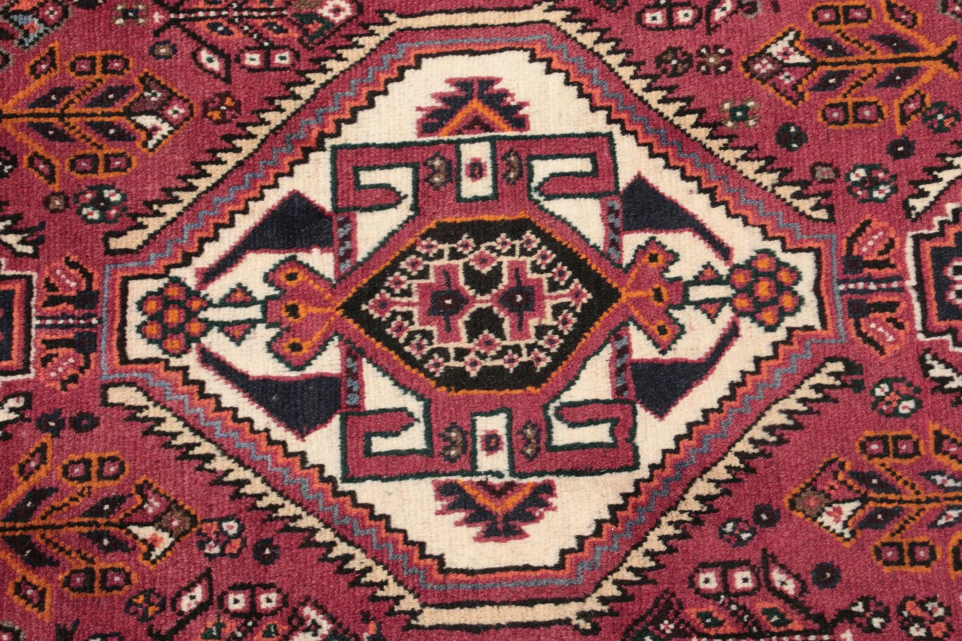 Wool Qashqai Persian Rug 220 × 335 cm, hand-knotted - Image 3