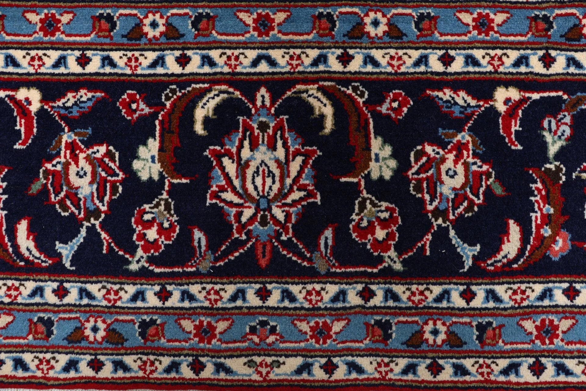 Kashan Persian Rug 200 × 304 cm in Wool, hand-knotted - Image 8