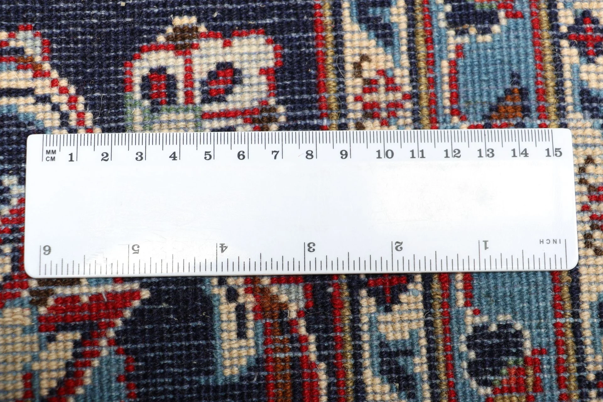 Kashan Persian Rug 200 × 304 cm in Wool, hand-knotted - Image 11