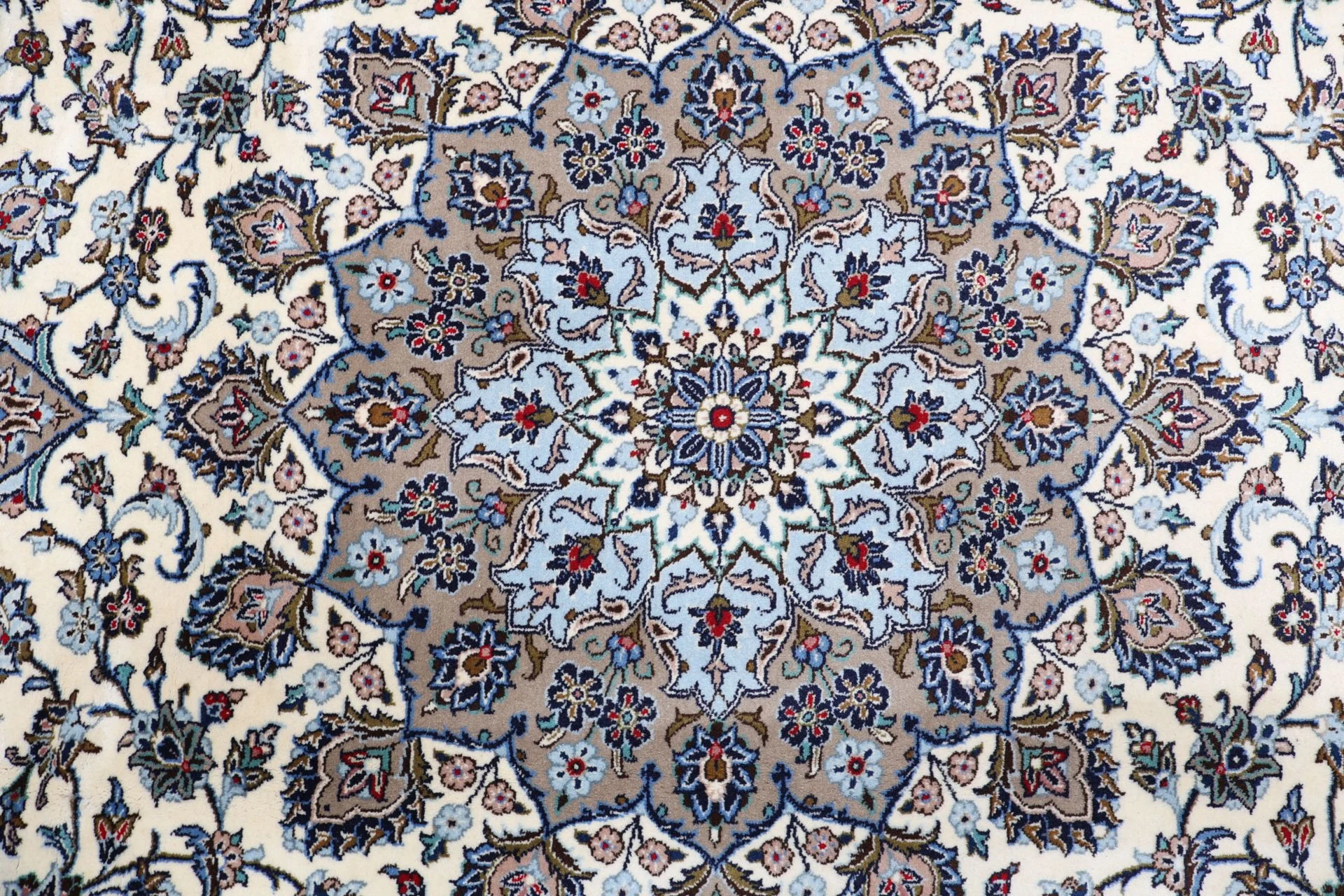 Kashan Persian Rug 252 × 346 cm in Wool, hand-knotted - Image 9