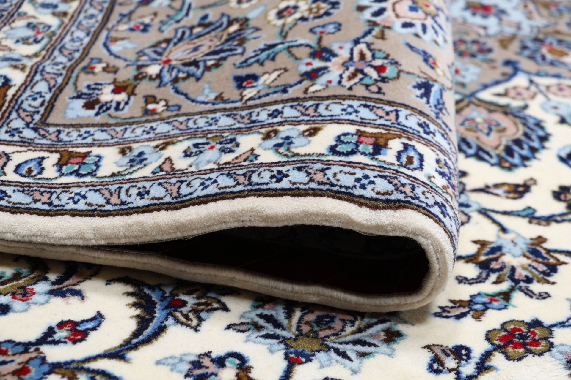 Kashan Persian Rug 252 × 346 cm in Wool, hand-knotted - Image 10