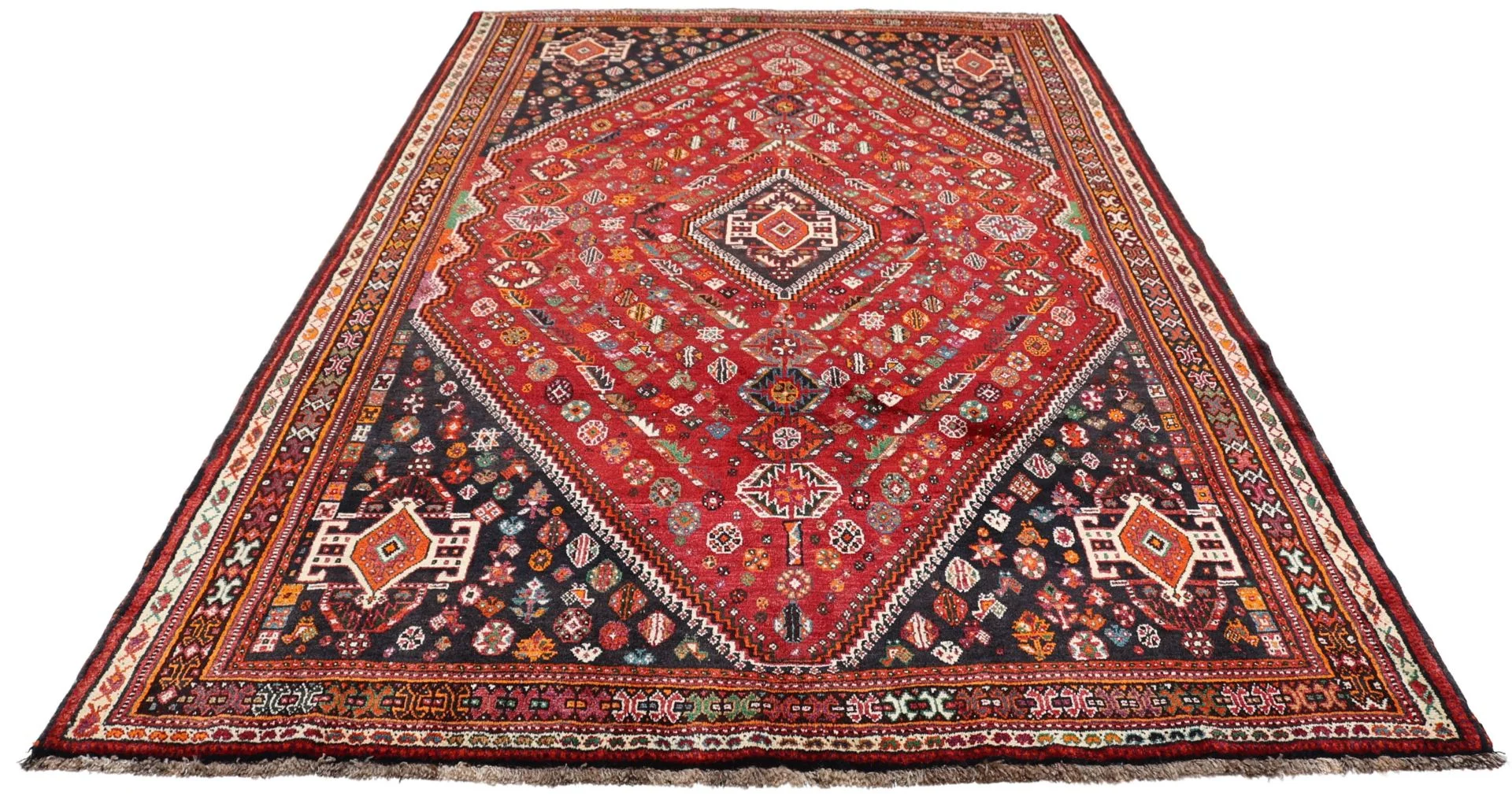 Alternative view of Qashqai Persian Rug 175 × 270 cm in Wool, hand-knotted