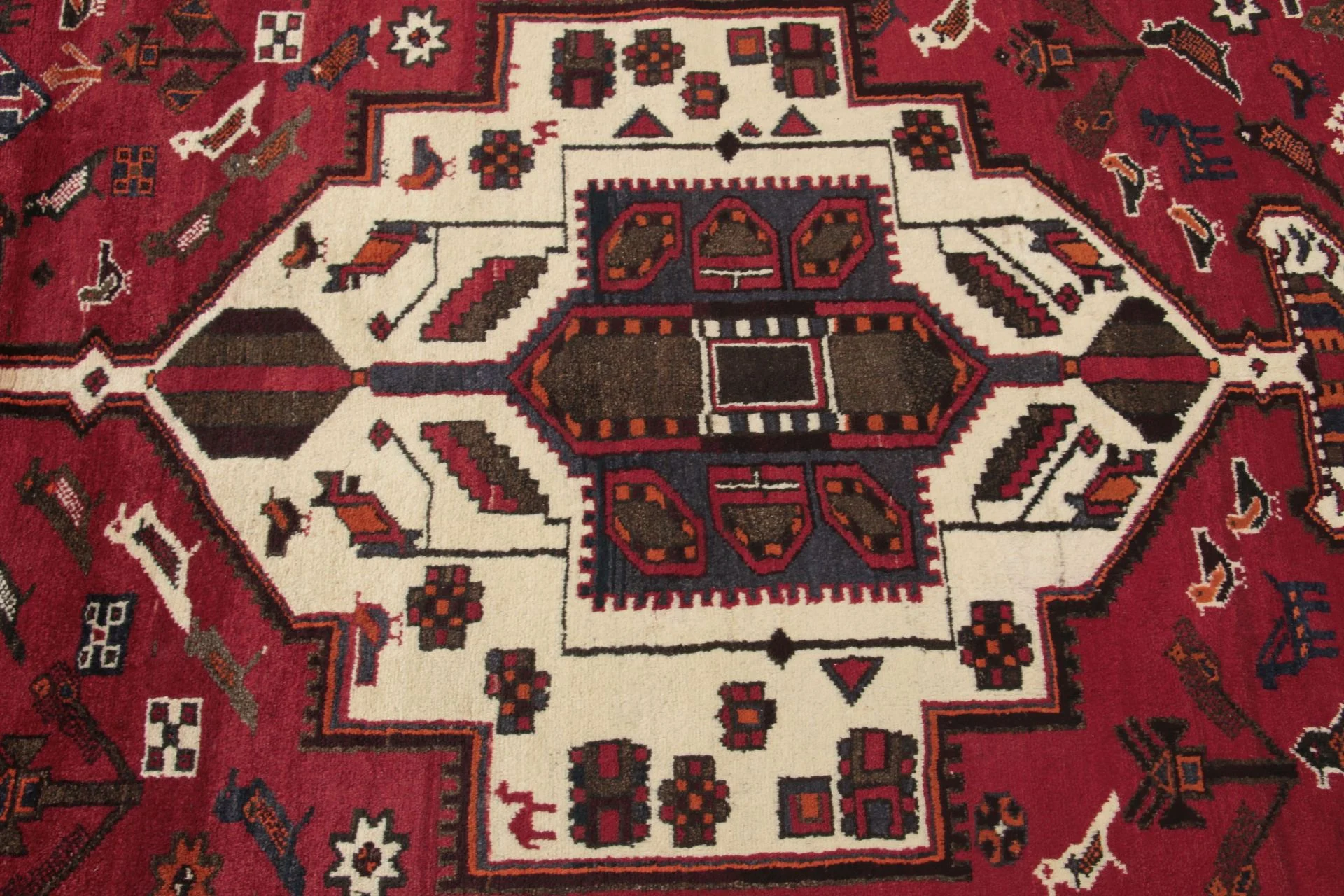 Alternative view of Hand-Knotted Bakhtiari Persian Rug, 170 × 315 cm, Wool