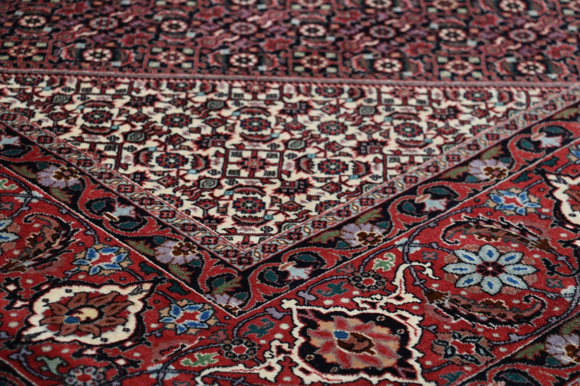 Hand-Knotted Bijar Persian Rug, 254 × 348 cm, Wool - Image 5