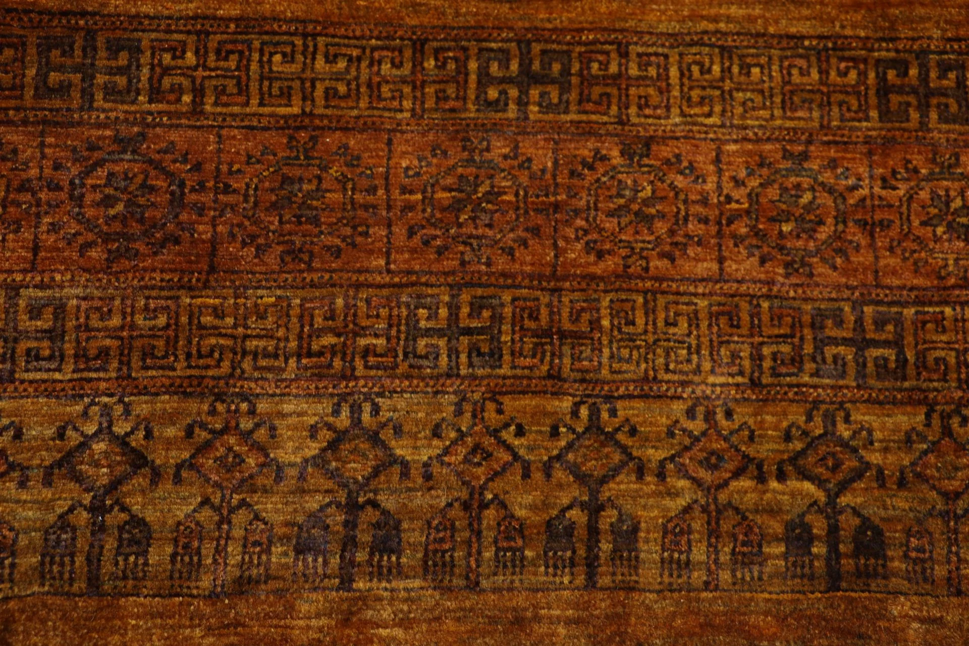 Wool Qashqai Persian Rug 265 × 365 cm, hand-knotted - Image 6