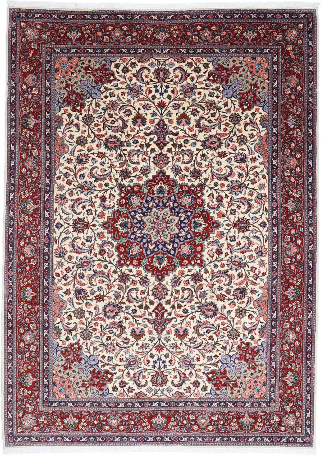 Sarouk Persian Rug 250 × 350 cm in Wool, hand-knotted