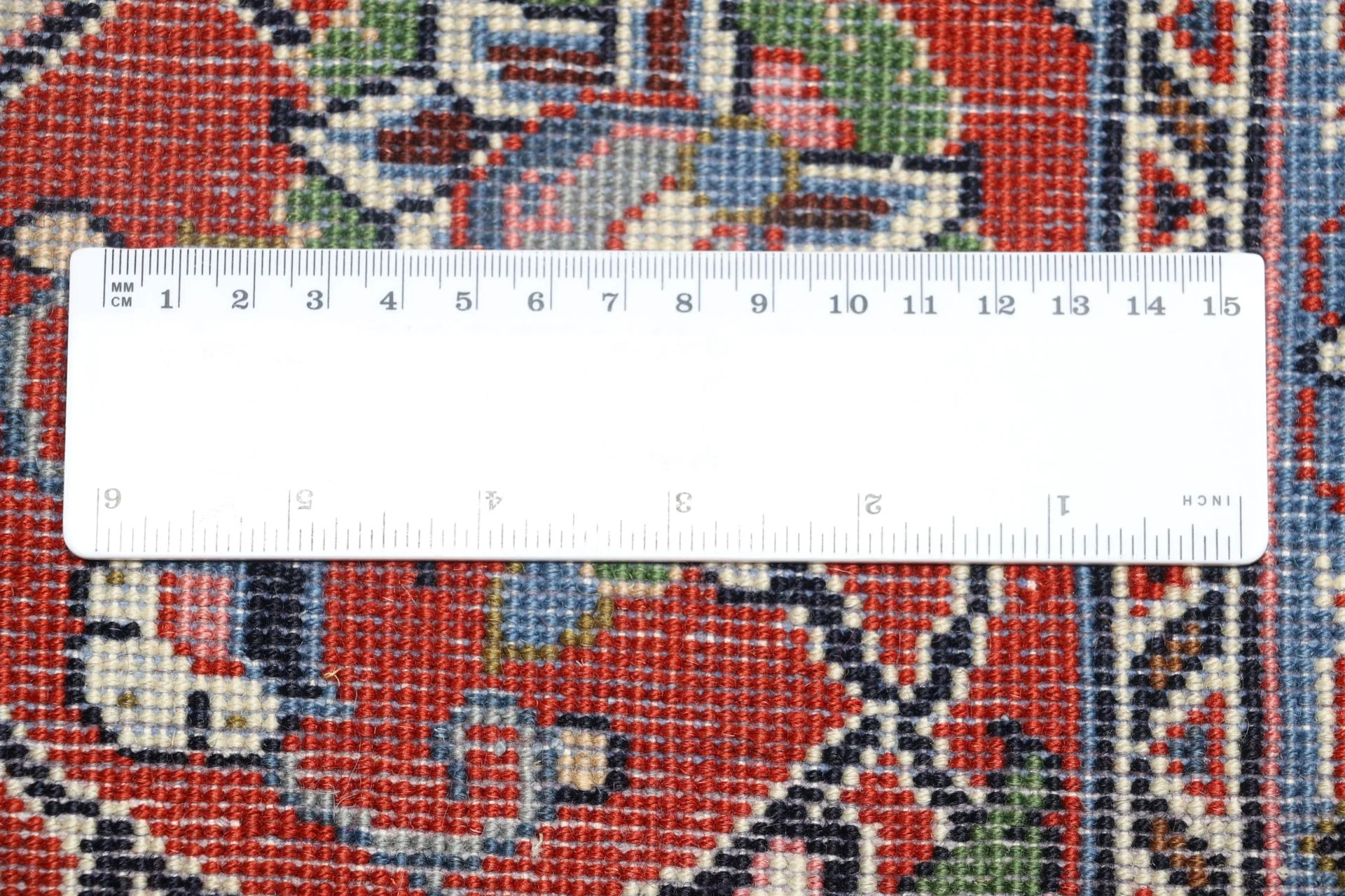 Hand-Knotted Sarouk Persian Rug, 220 × 327 cm, Wool - Image 11