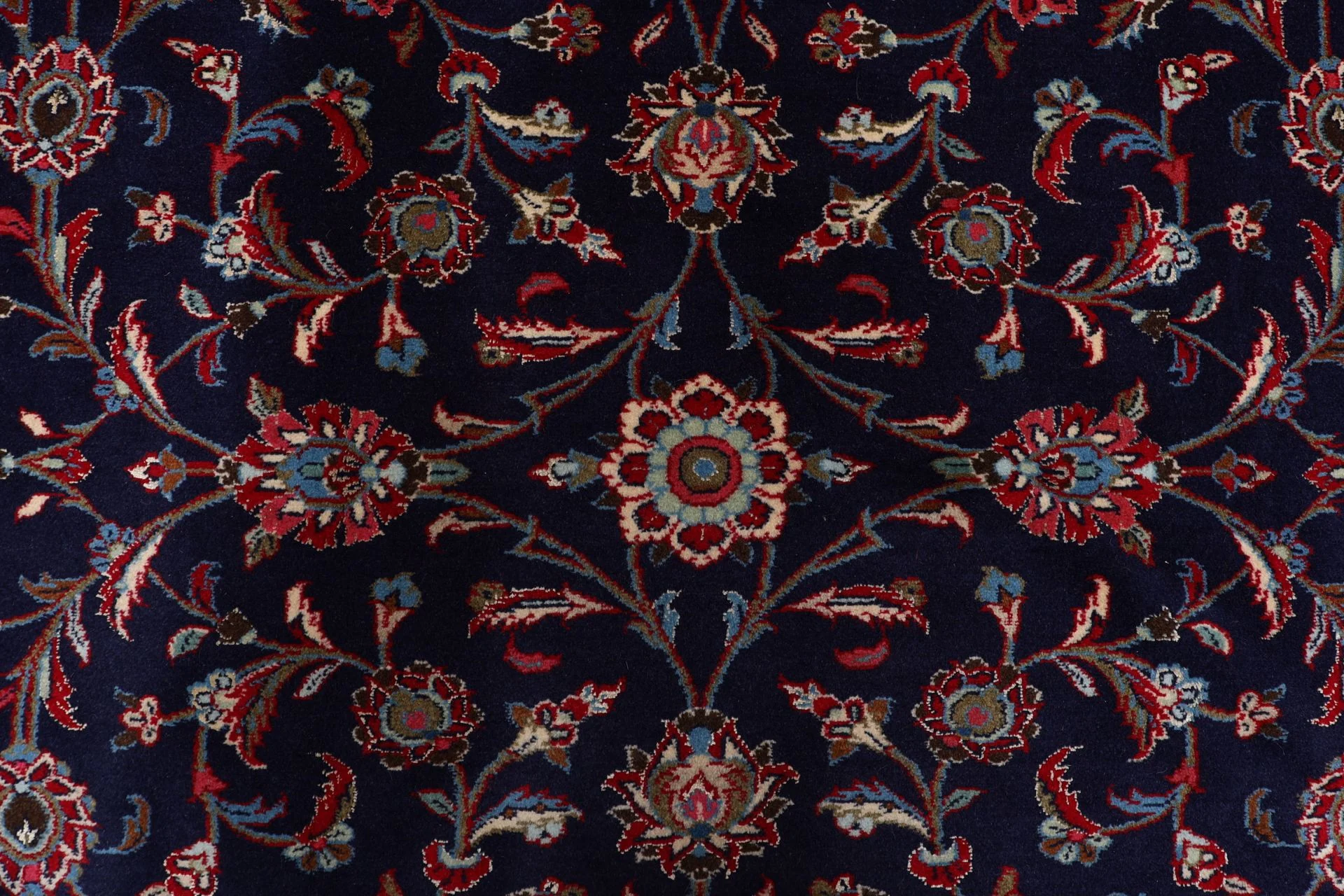 Wool Kashan Persian Rug 246 × 345 cm, hand-knotted - Image 9