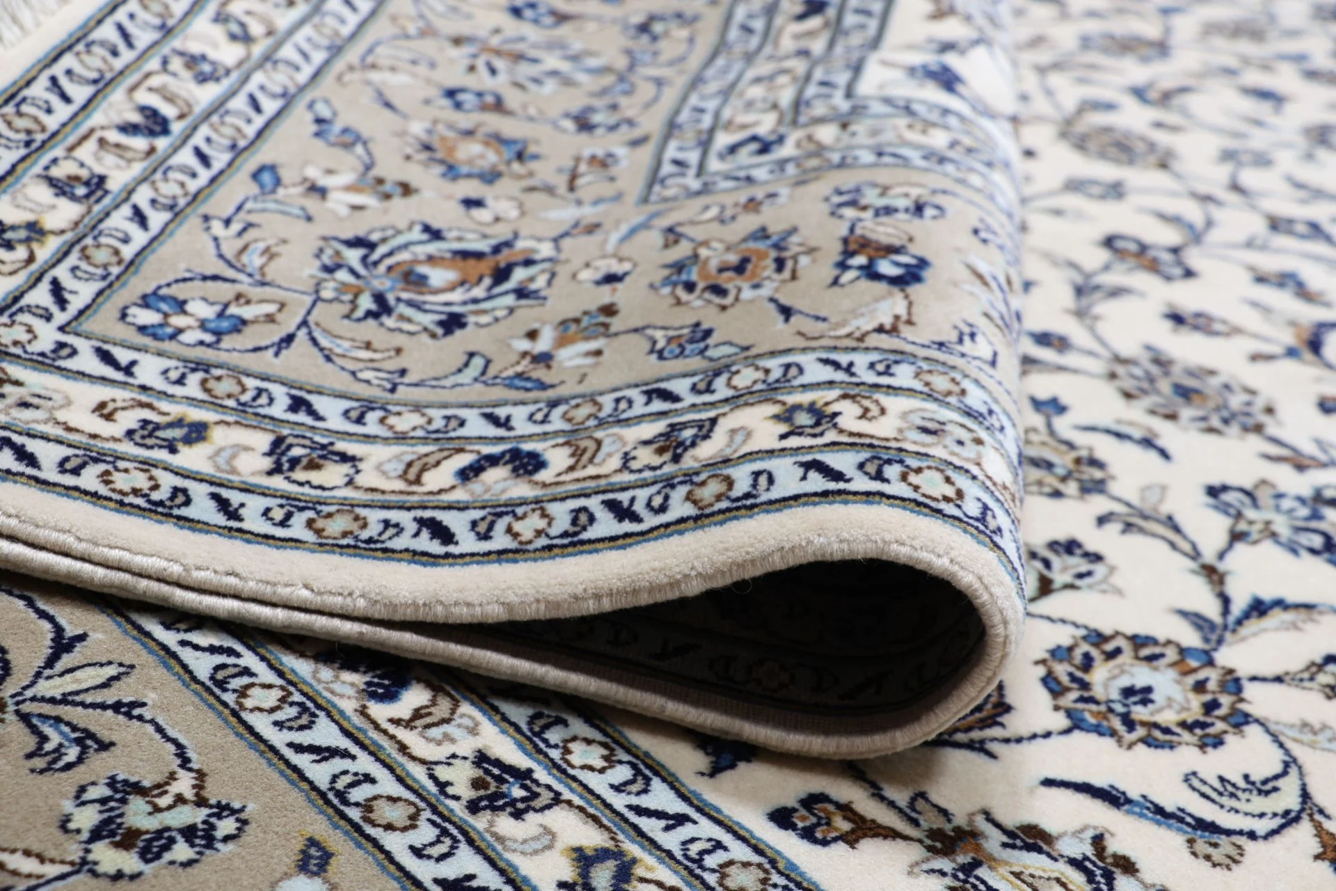 Hand-Knotted Kashan Persian Rug, 253 × 305 cm, Wool - Image 10