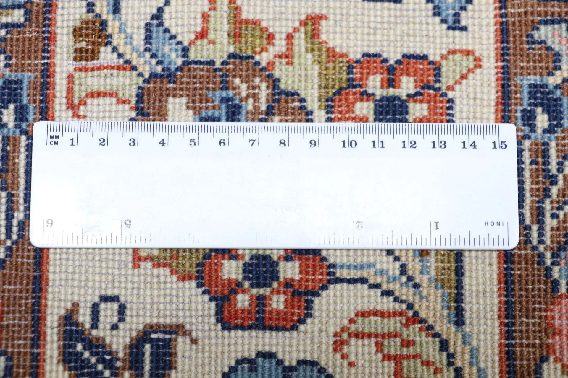 Sarouk Persian Rug 218 × 315 cm in Wool, hand-knotted - Image 11