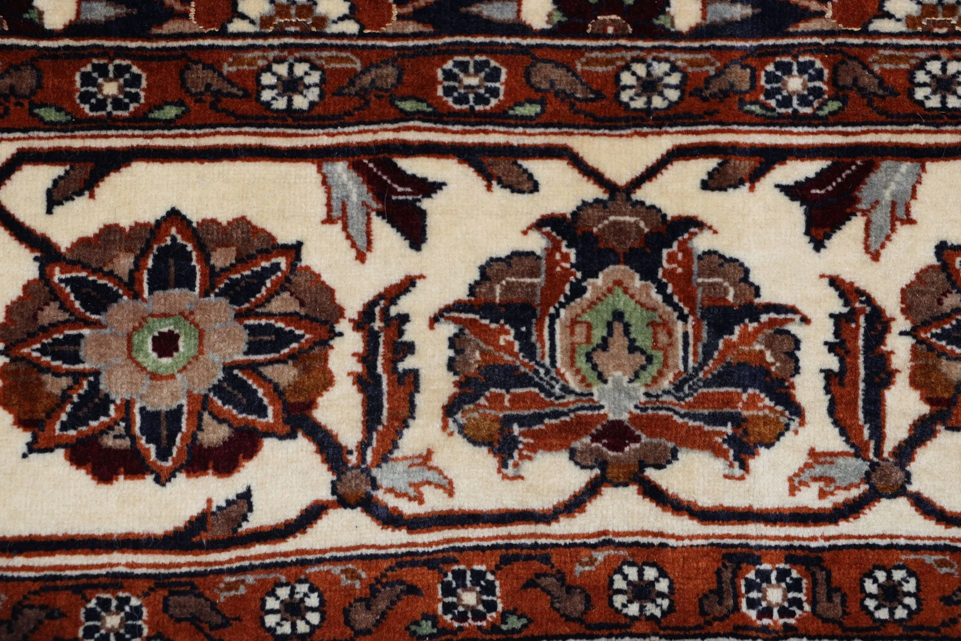Persian Rug 202 × 280 cm in Wool, hand-knotted - Image 8