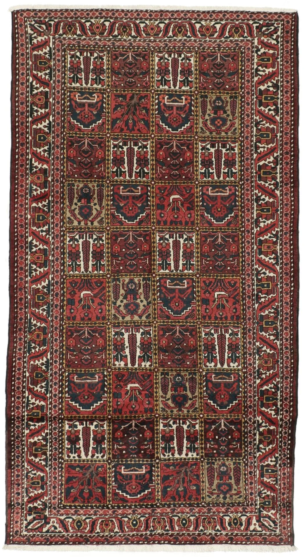 Wool Bakhtiari Persian Rug 167 × 292 cm, hand-knotted