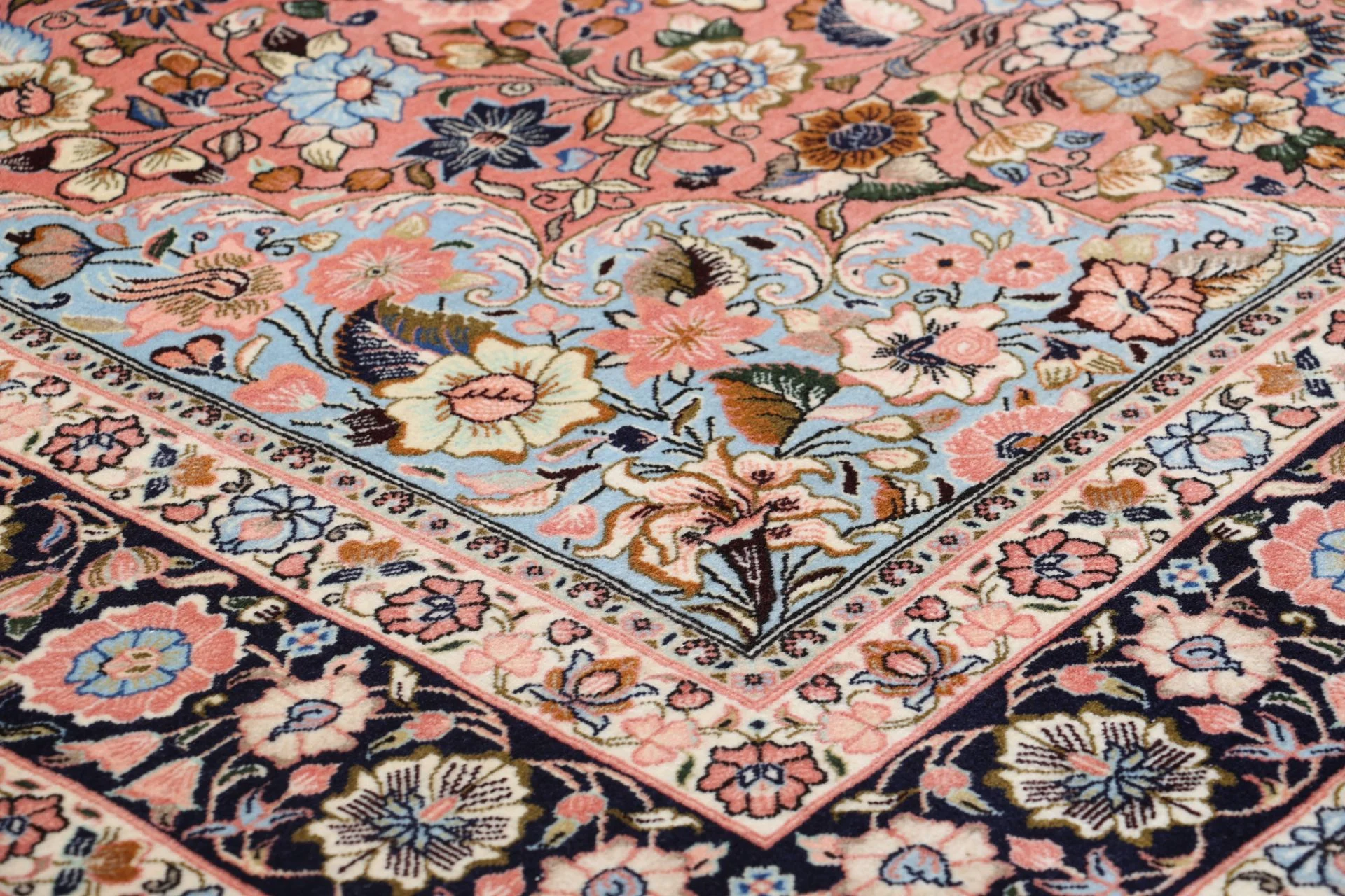 Hand-Knotted Sarouk Persian Rug, 210 × 320 cm, Wool - Image 5