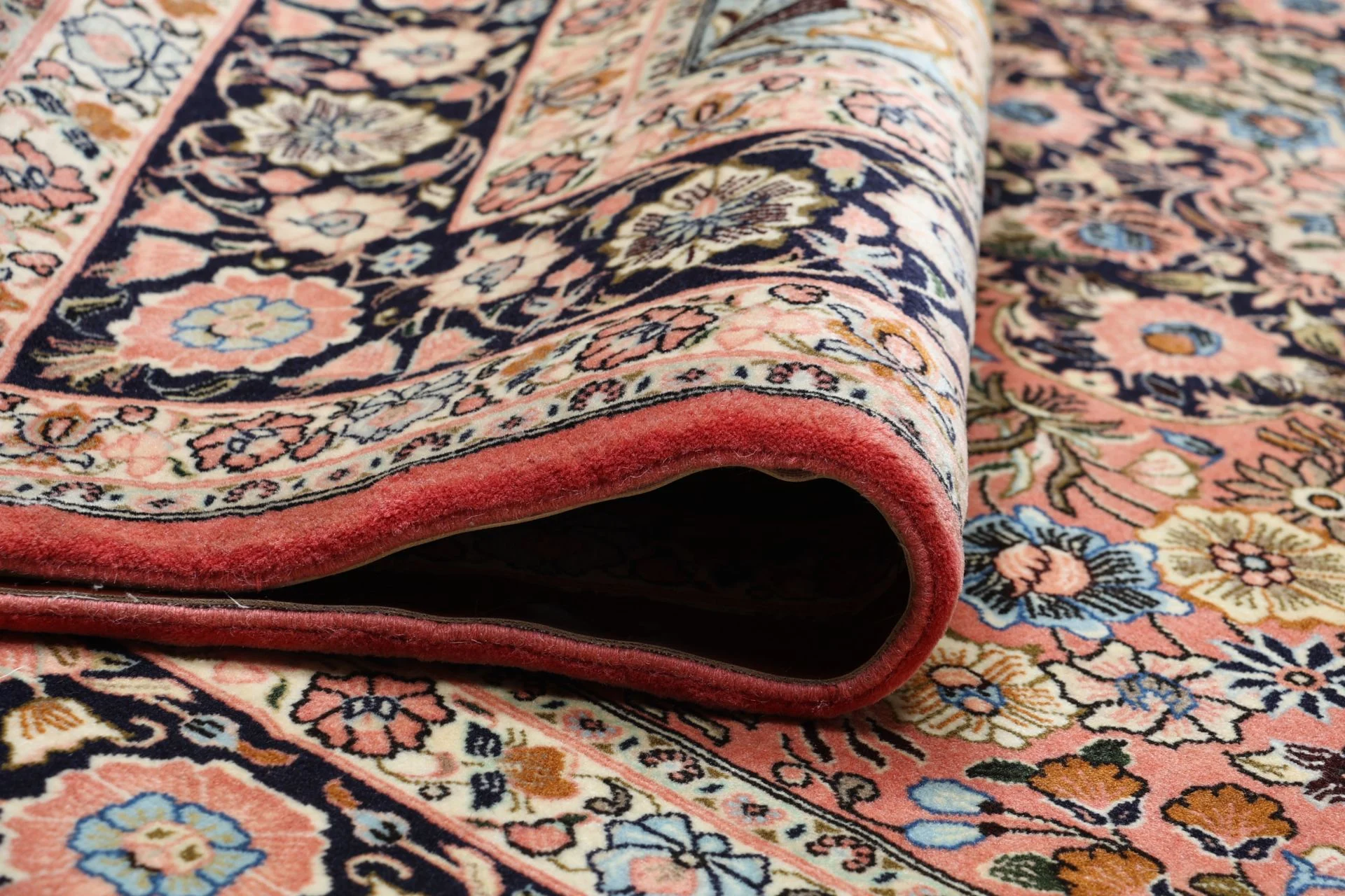 Hand-Knotted Sarouk Persian Rug, 210 × 320 cm, Wool - Image 10
