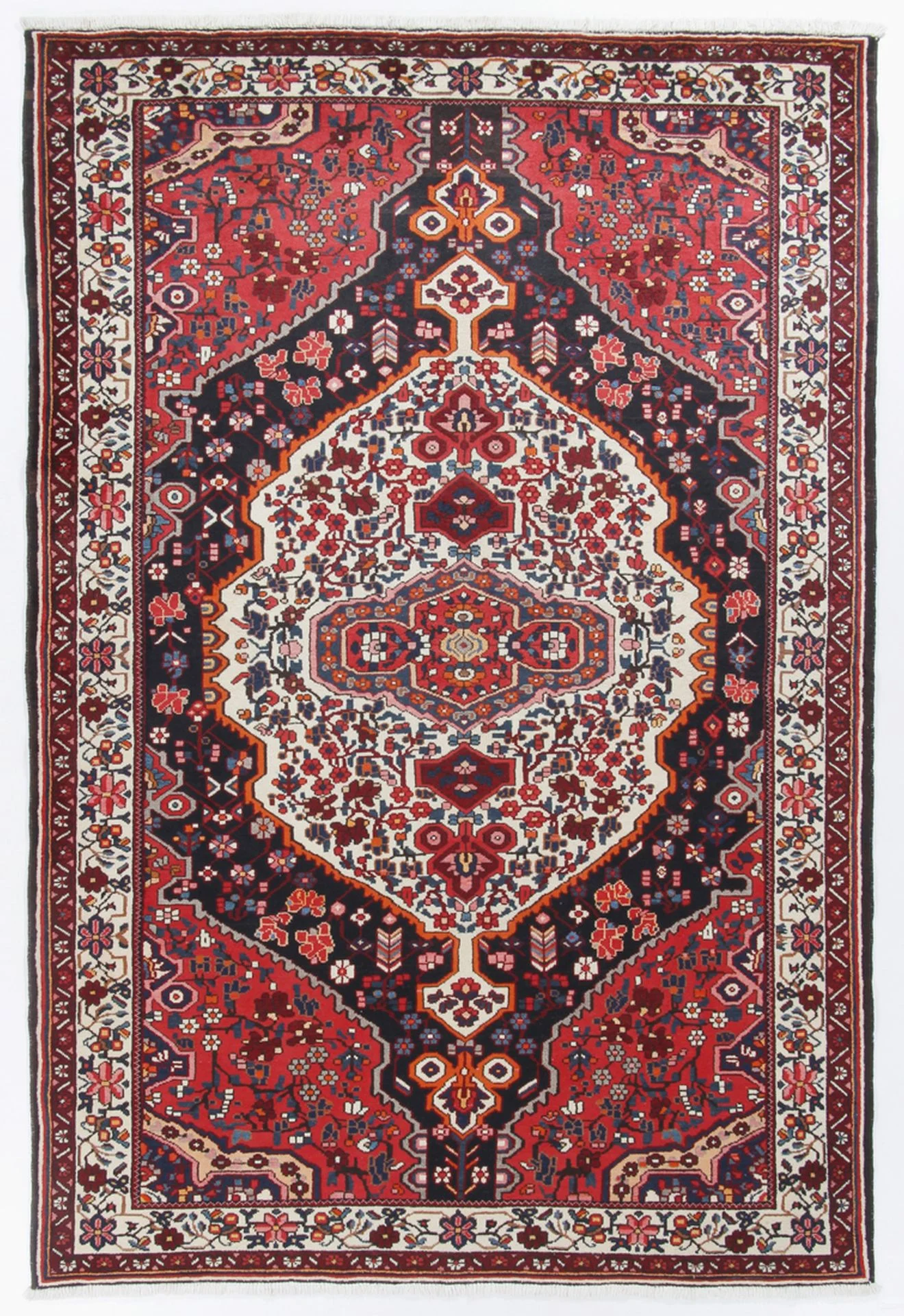 Hand-Knotted Bakhtiari Persian Rug, 170 × 255 cm, Wool