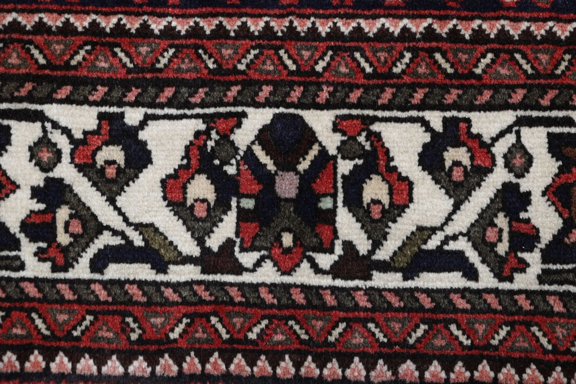Wool Persian Rug 198 × 298 cm, hand-knotted - Image 8