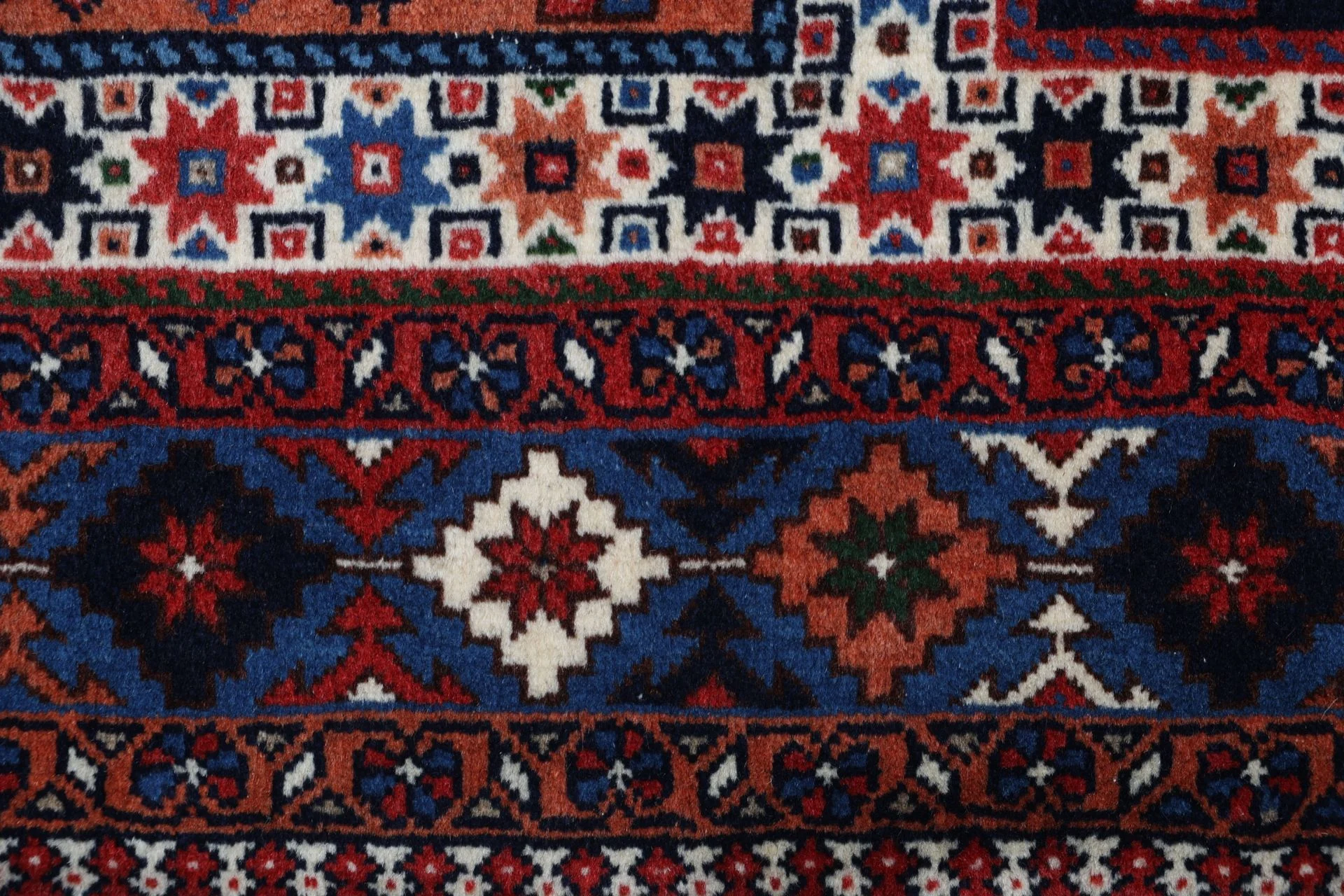 Hand-Knotted Persian Rug, 200 × 290 cm, Wool - Image 8